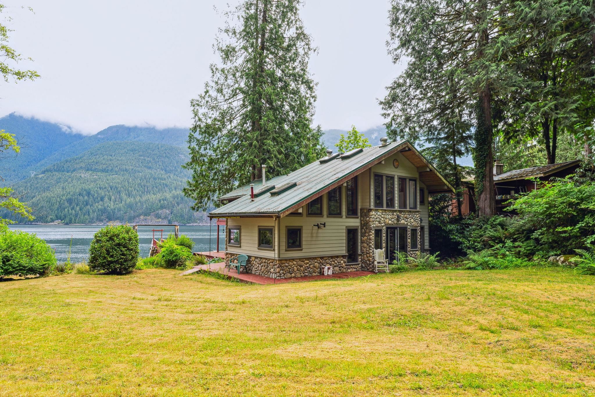 12&13 Coldwell Beach, North Vancouver, BC V0V 0V0