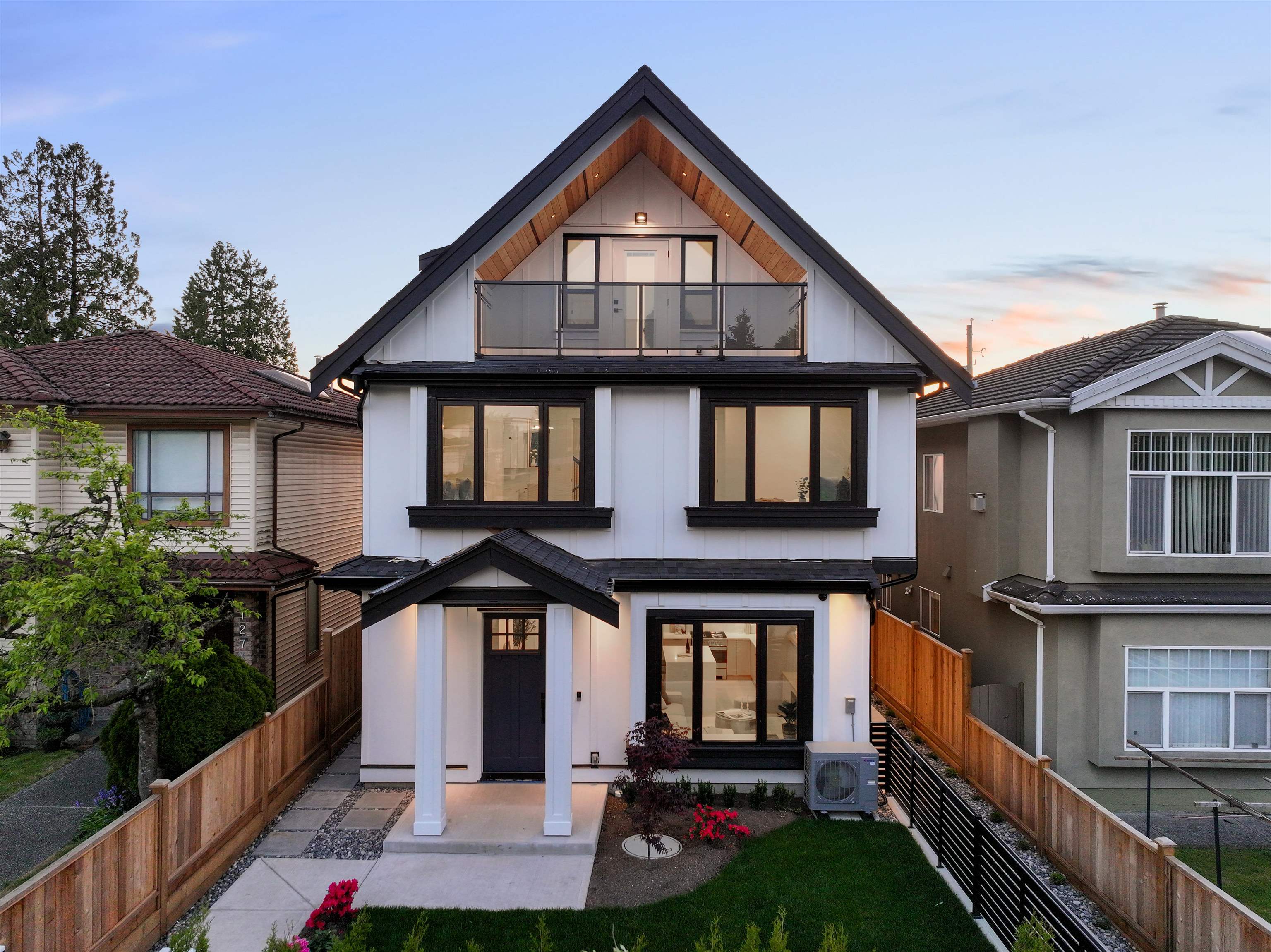 1259 Renfrew Street #1, Vancouver, BC V5K 4C2