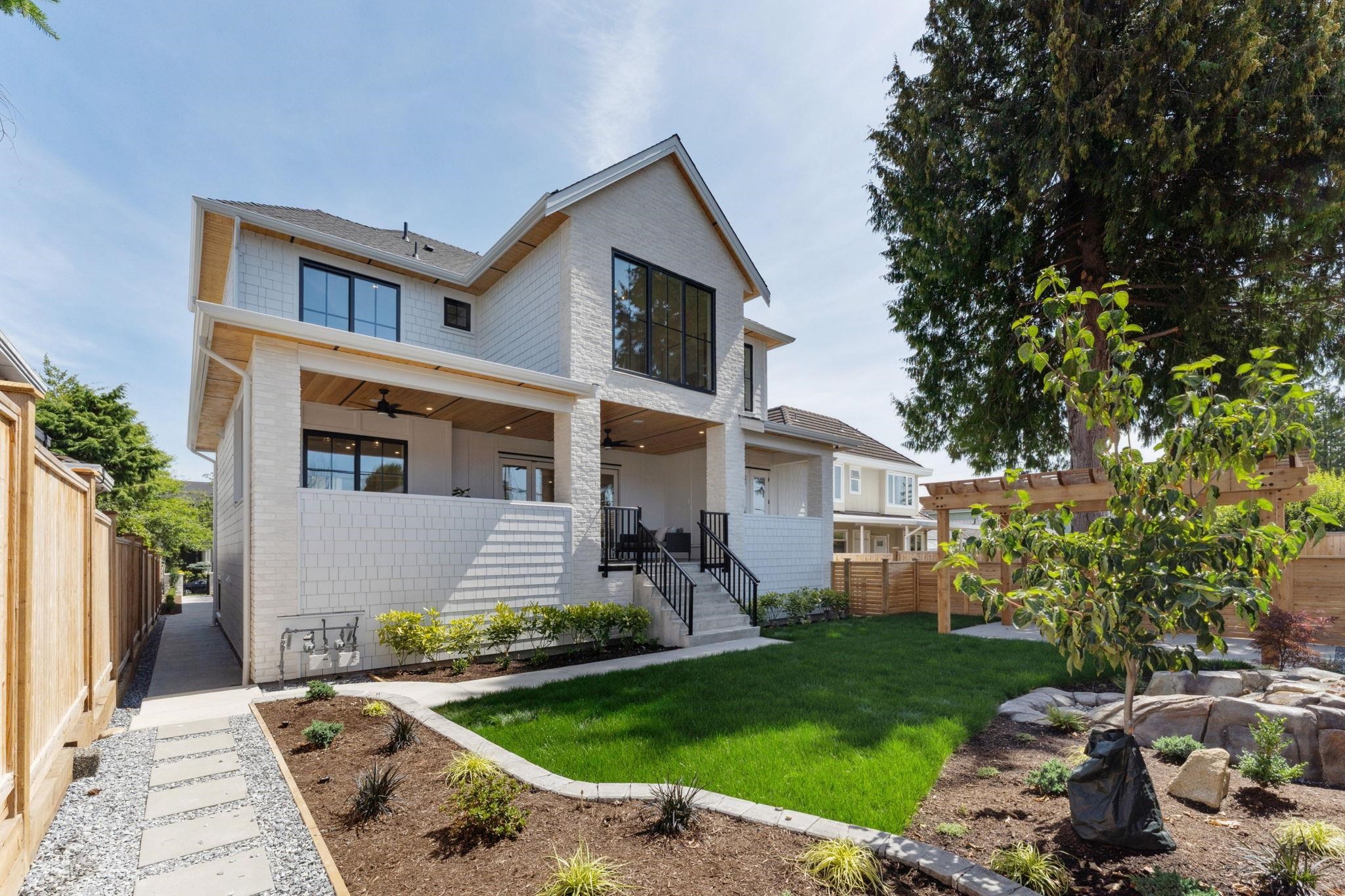 6649 Heather Street #3, Vancouver, BC V6P 3P3