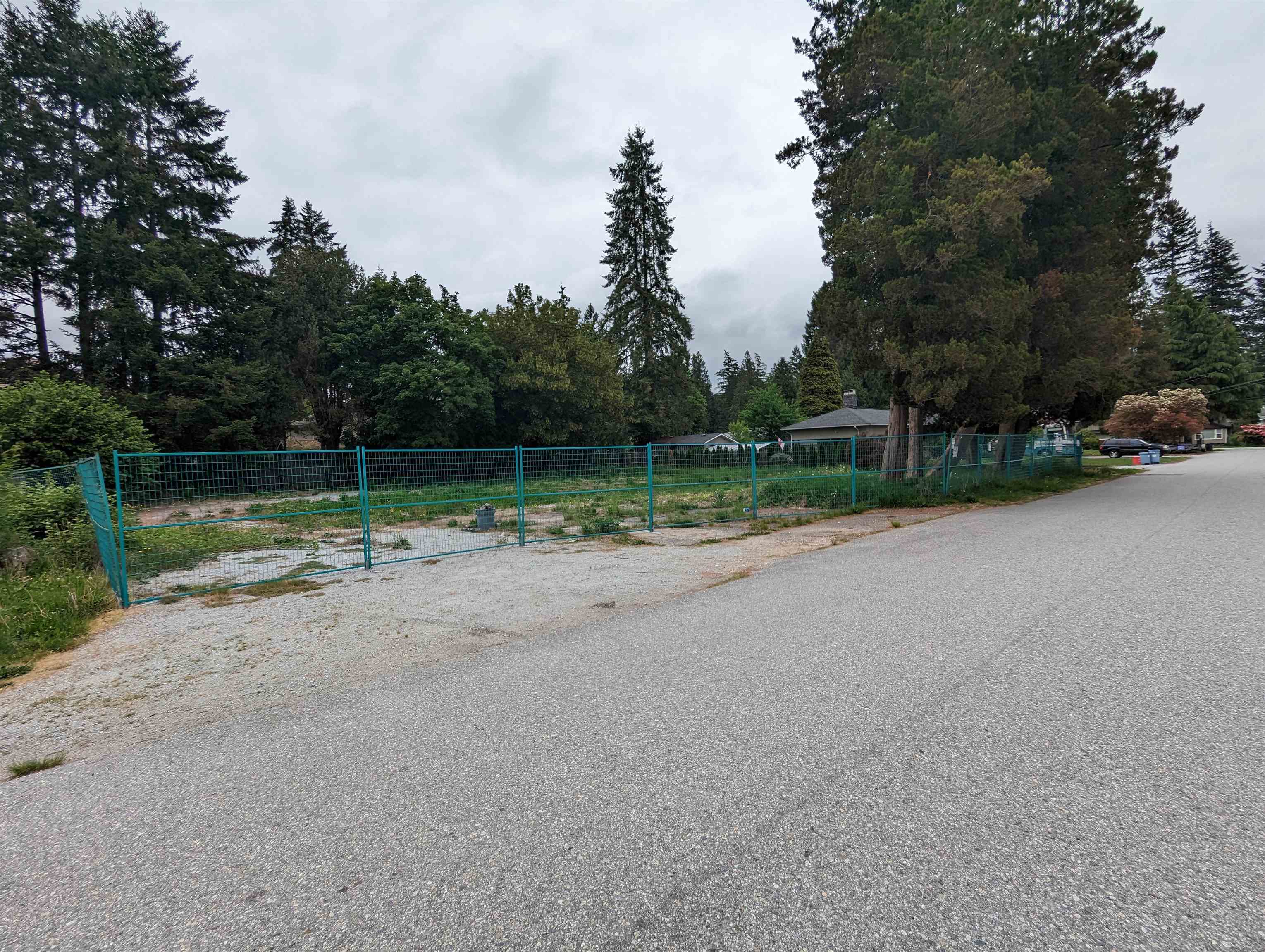 122 Avenue, Maple Ridge, BC V2X 3W4