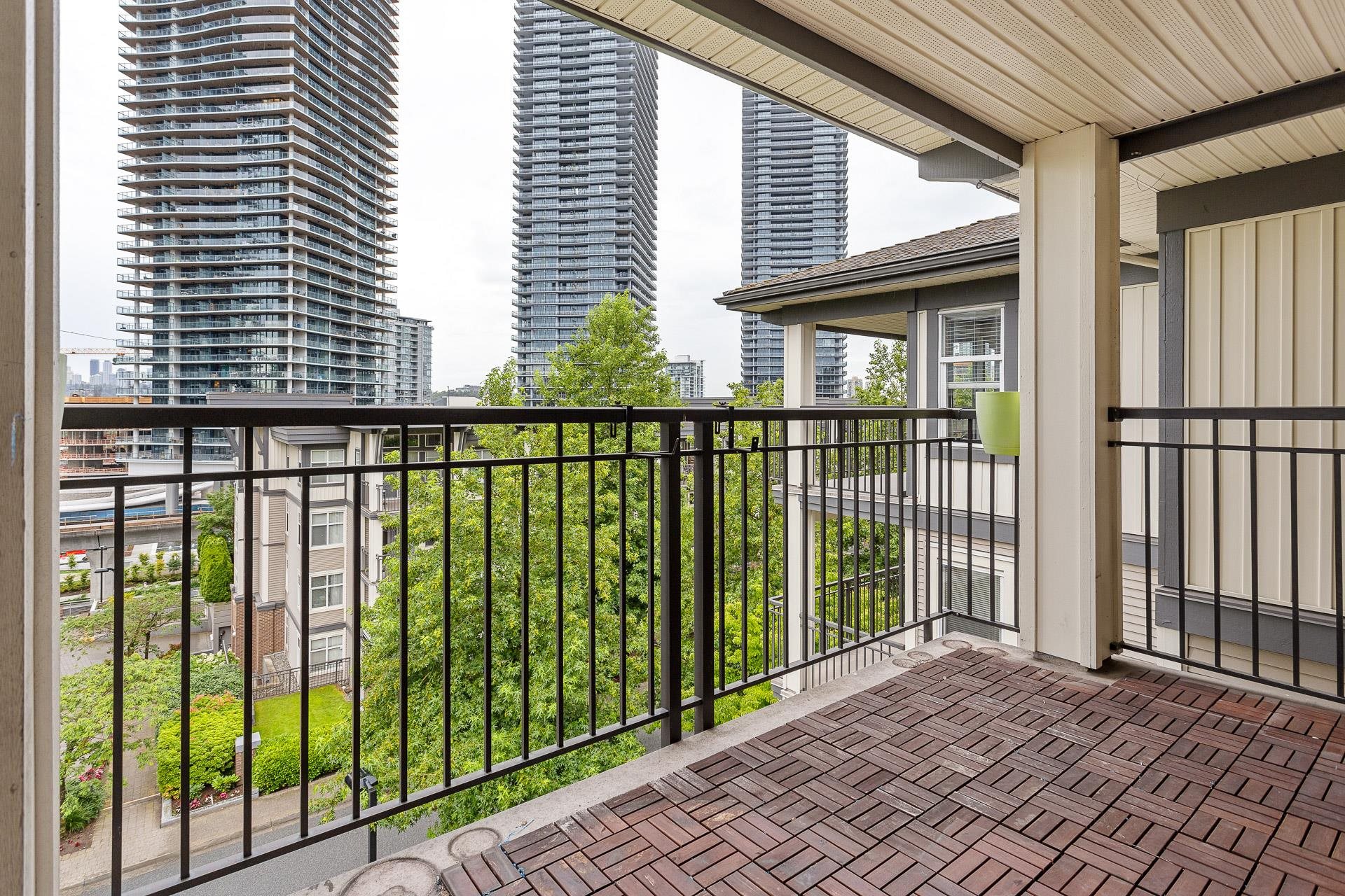 4833 Brentwood Drive #411, Burnaby, BC V5C 0C3