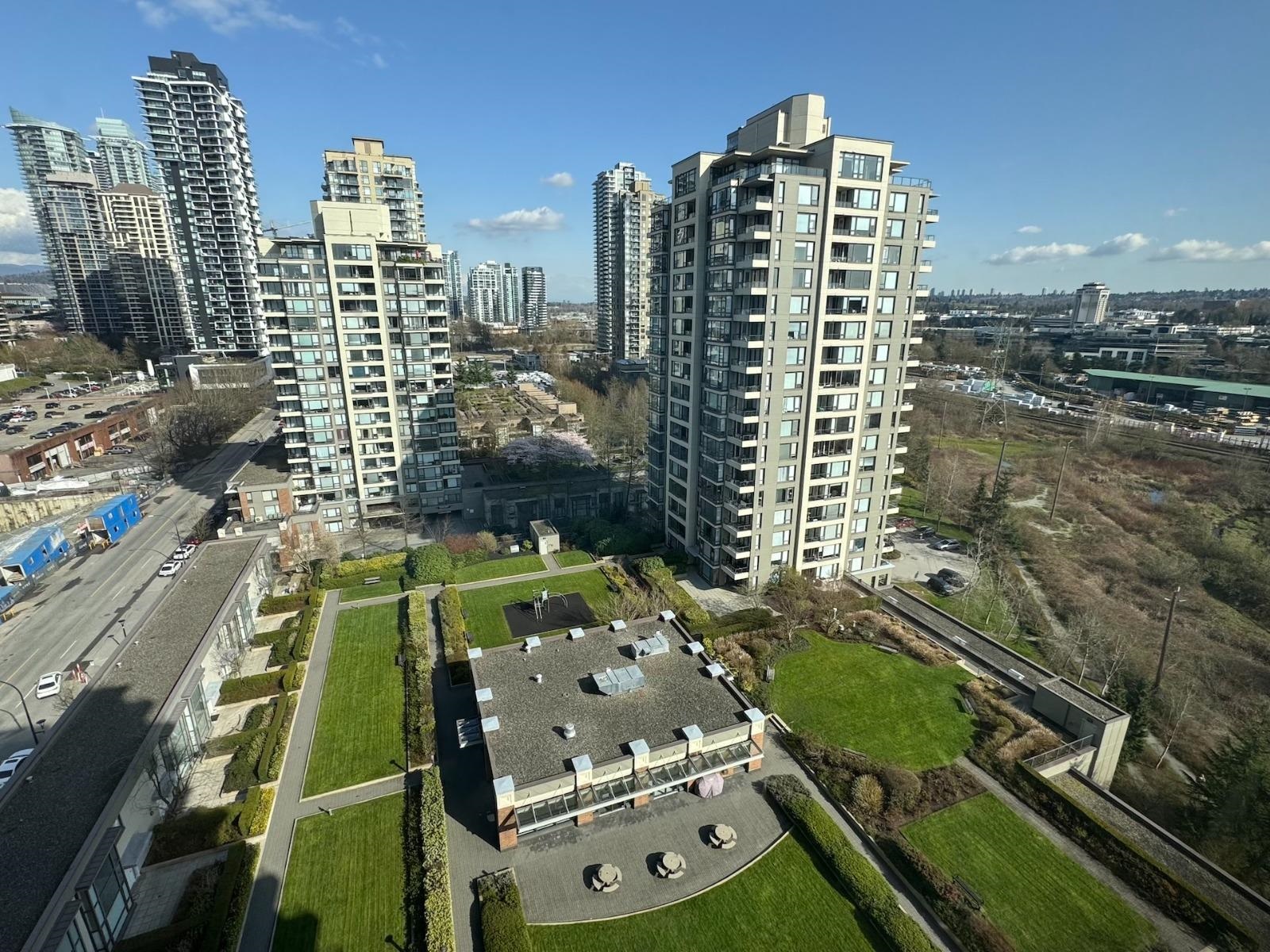 4118 Dawson Street #1605, Burnaby, BC V5C 0A3