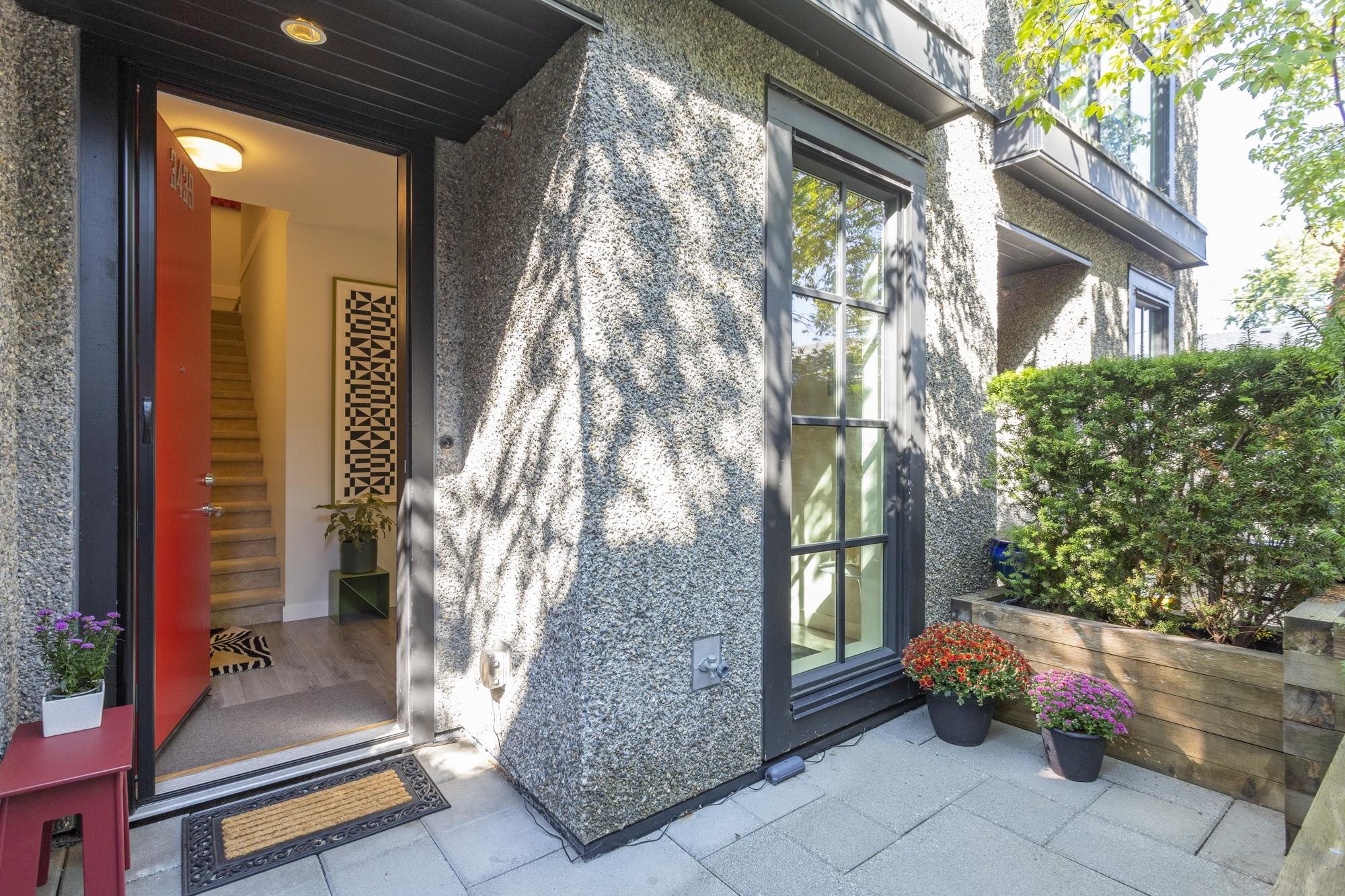 3439 Porter Street, Vancouver, BC V5N 4H2