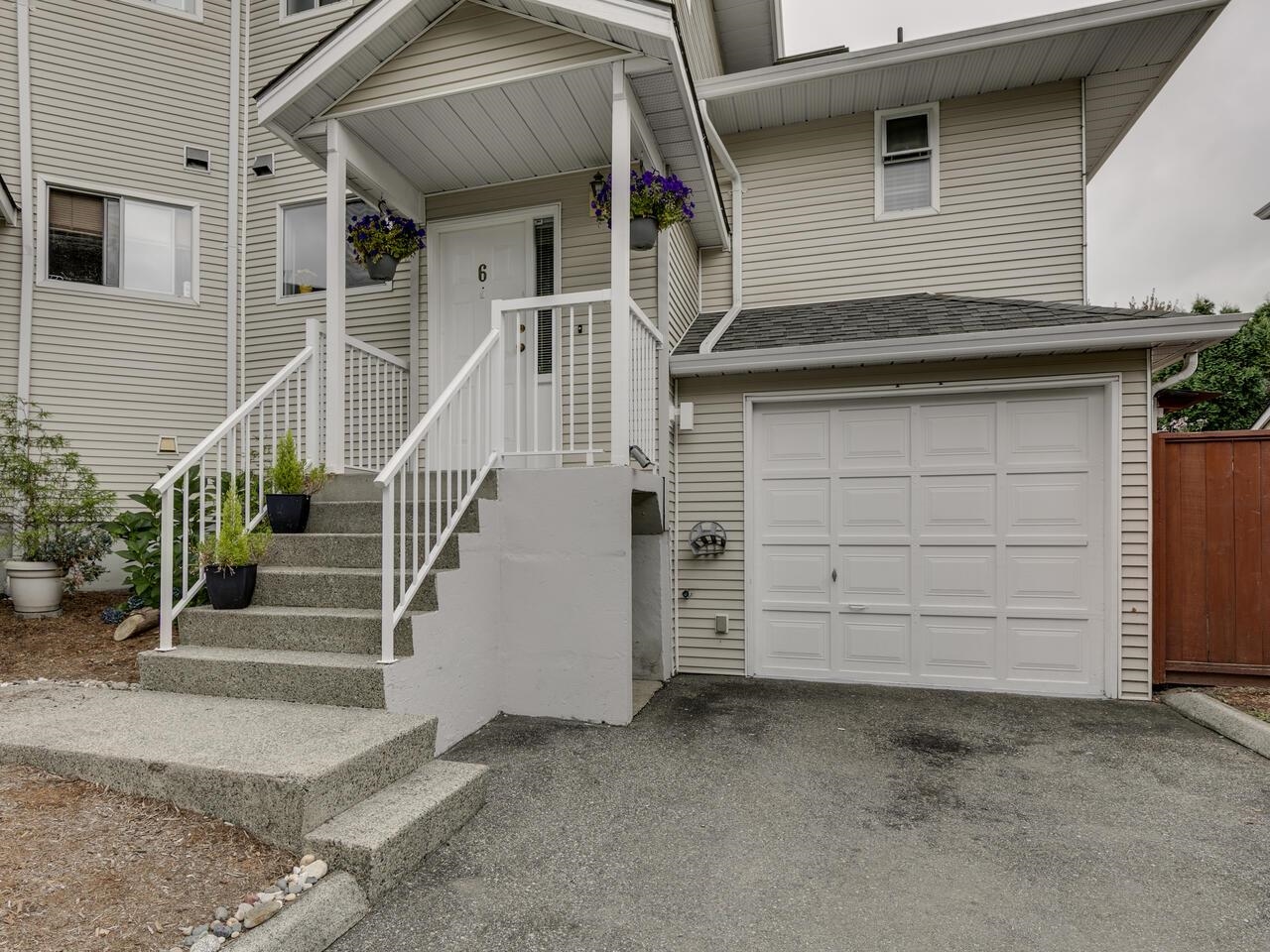 19240 119 Avenue #6, Pitt Meadows, BC V3Y 2E8