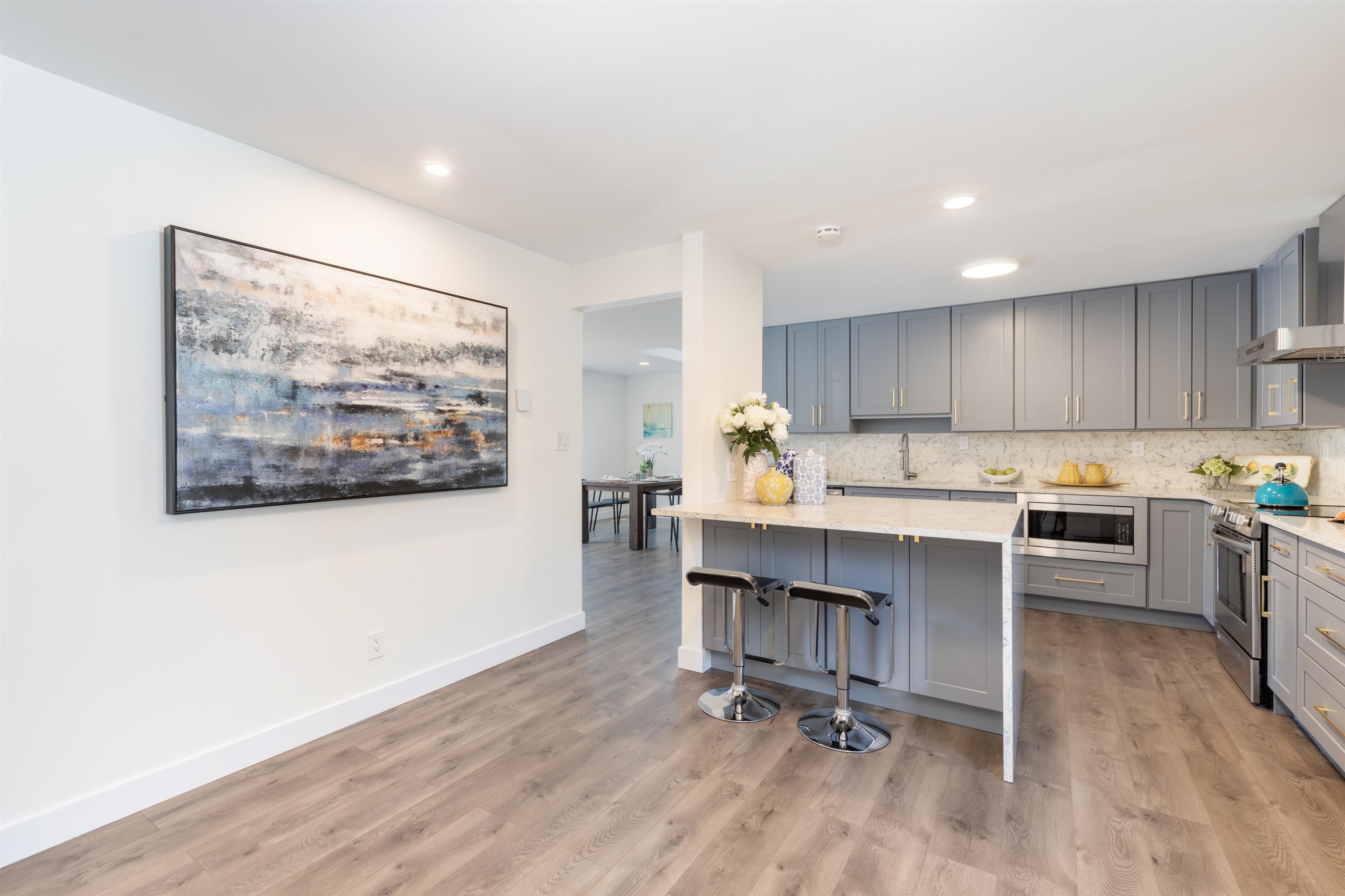 10080 10080 Rosedene Crescent, Richmond, BC V7A 2P7