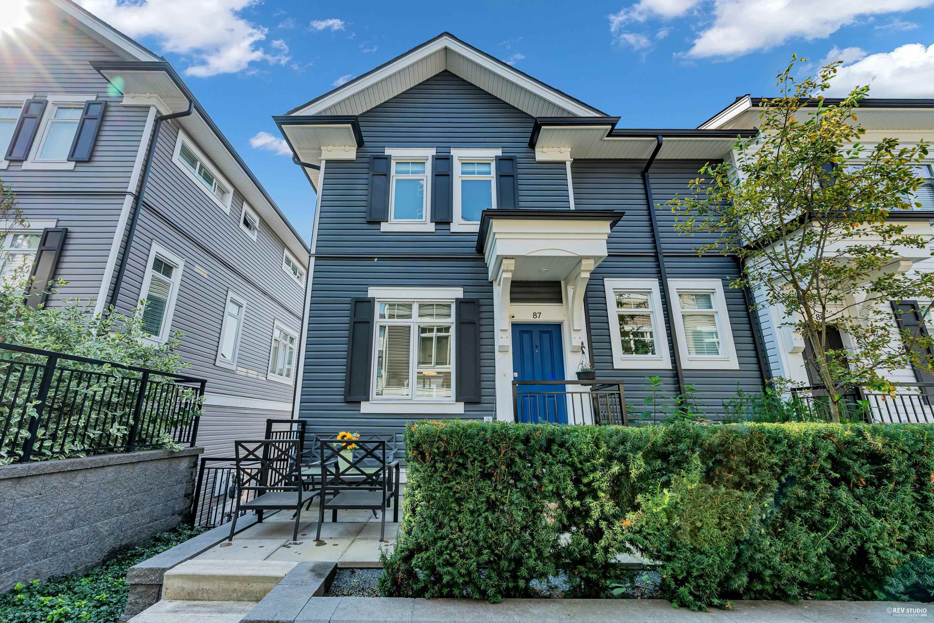 2070 Oak Meadows Drive #87, Surrey, BC V3Z 1J1