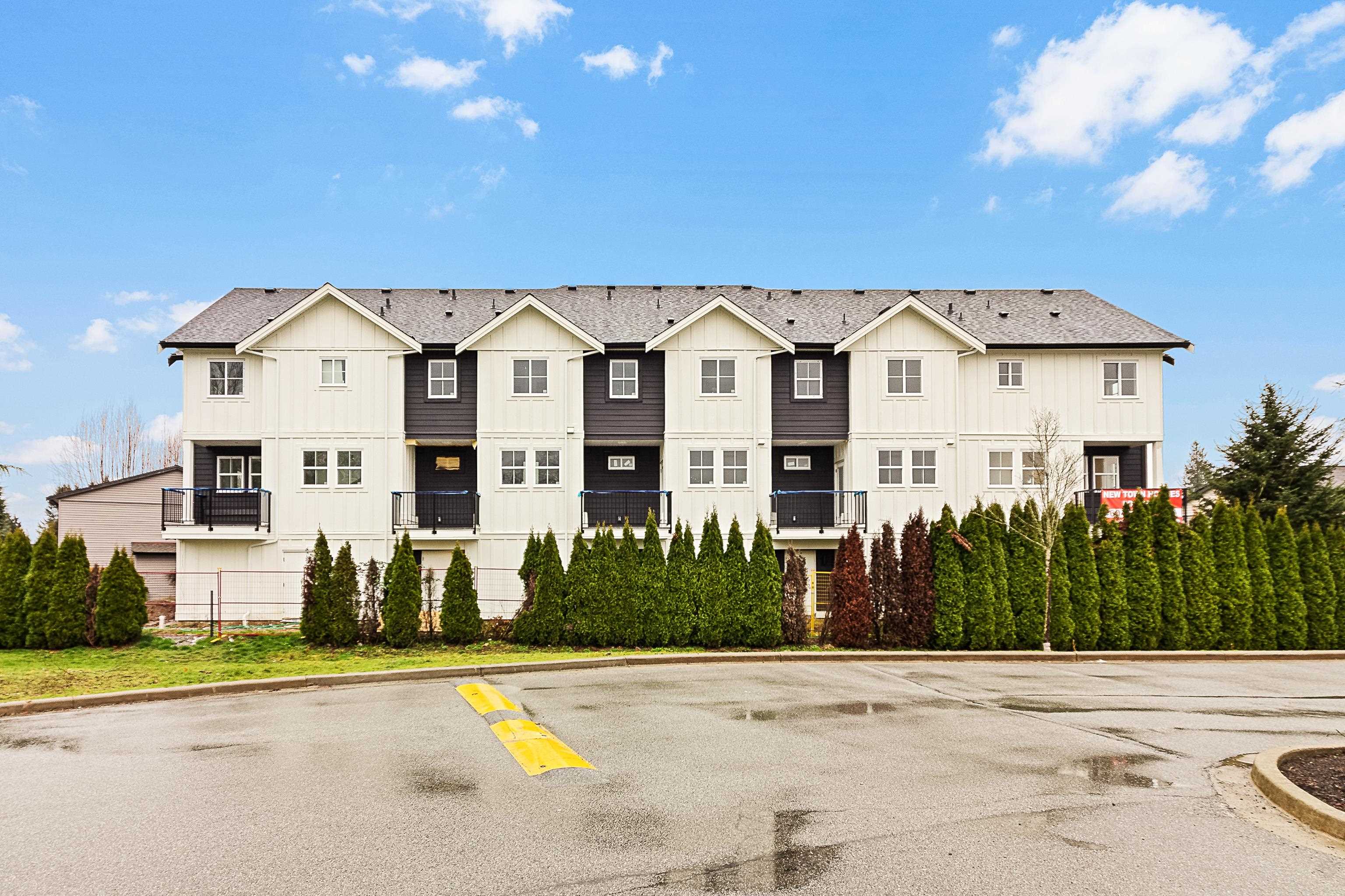 2360 Crescent Way #8, Abbotsford, BC V2S 3M2