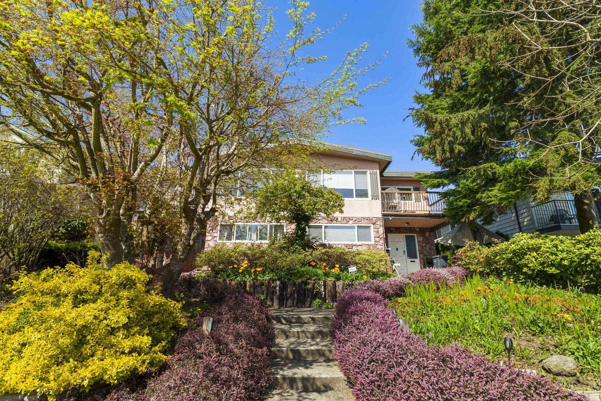 945 Delestre Avenue, Coquitlam, BC V3K 2G7