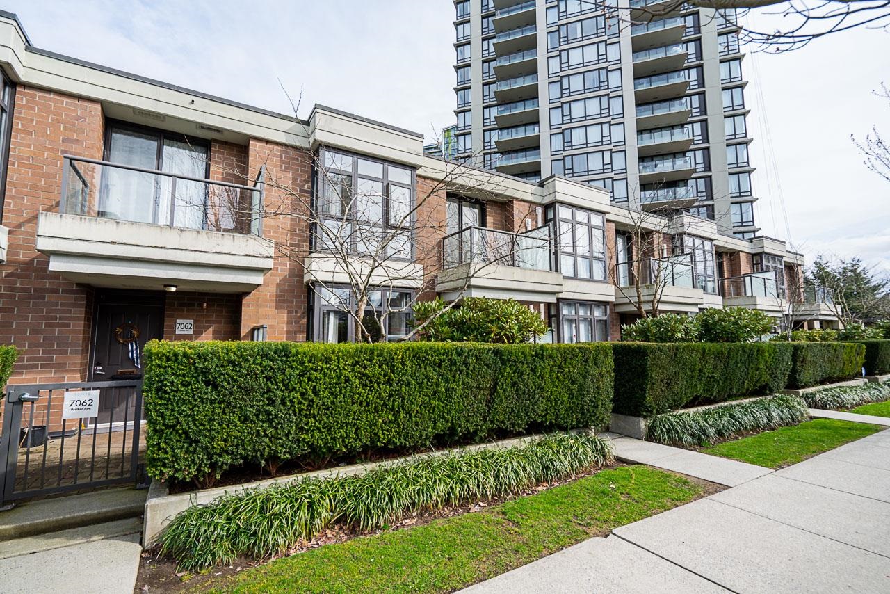 7064 Walker Avenue, Burnaby, BC V5E 3C5