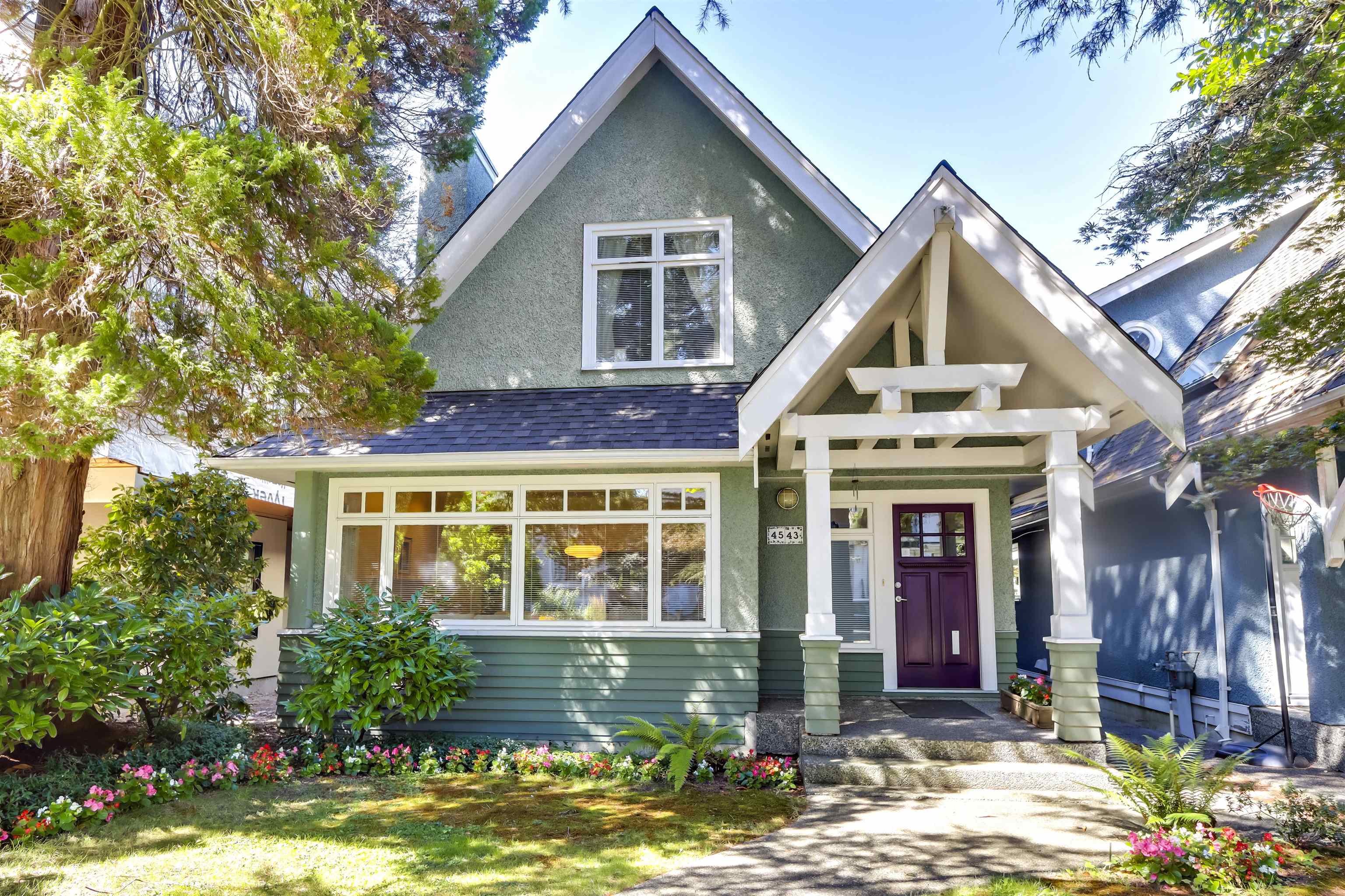 4543 West 11th Avenue, Vancouver, BC V6R 2M5