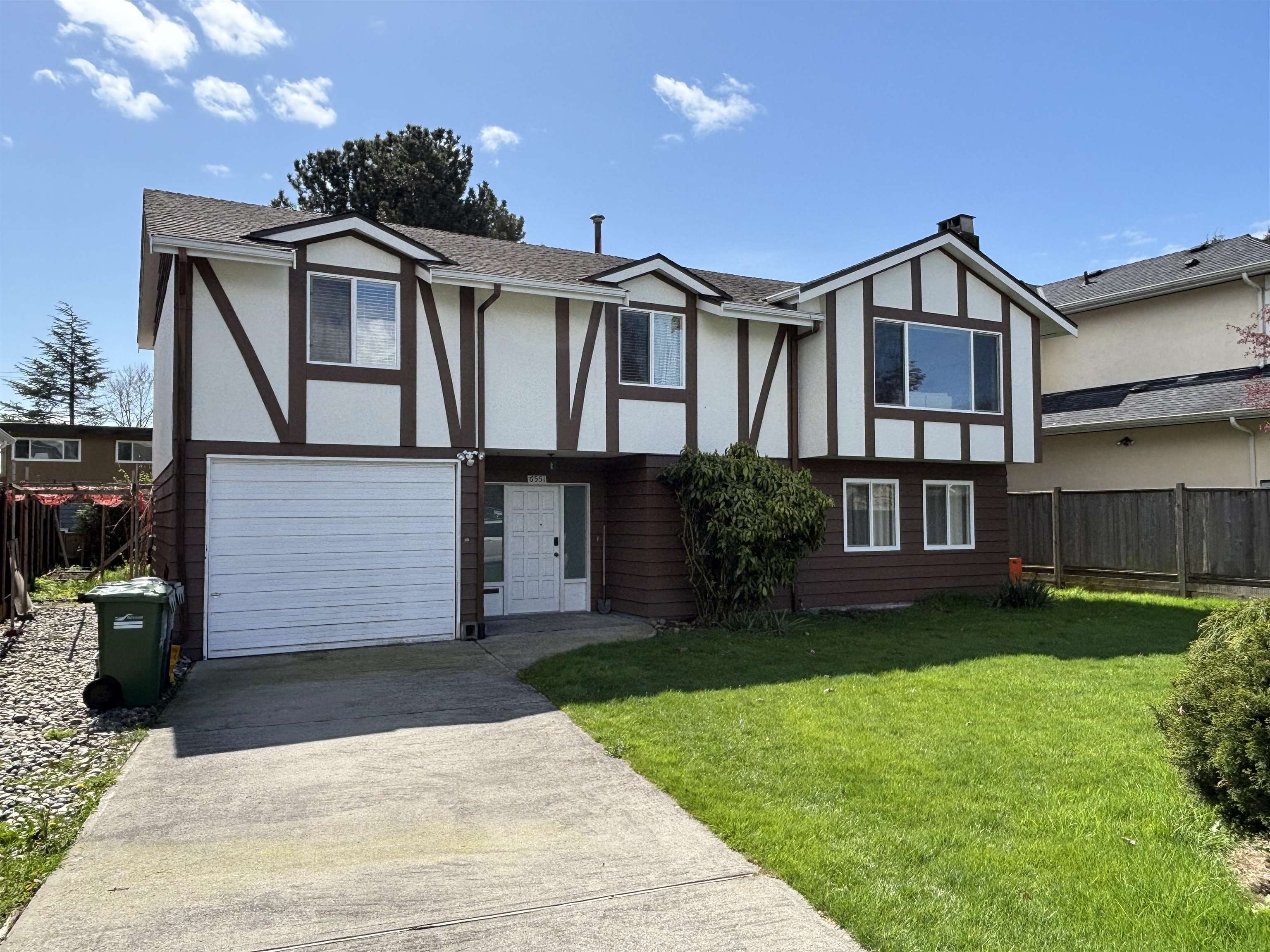 6551 Azure Road, Richmond, BC V7C 2S1