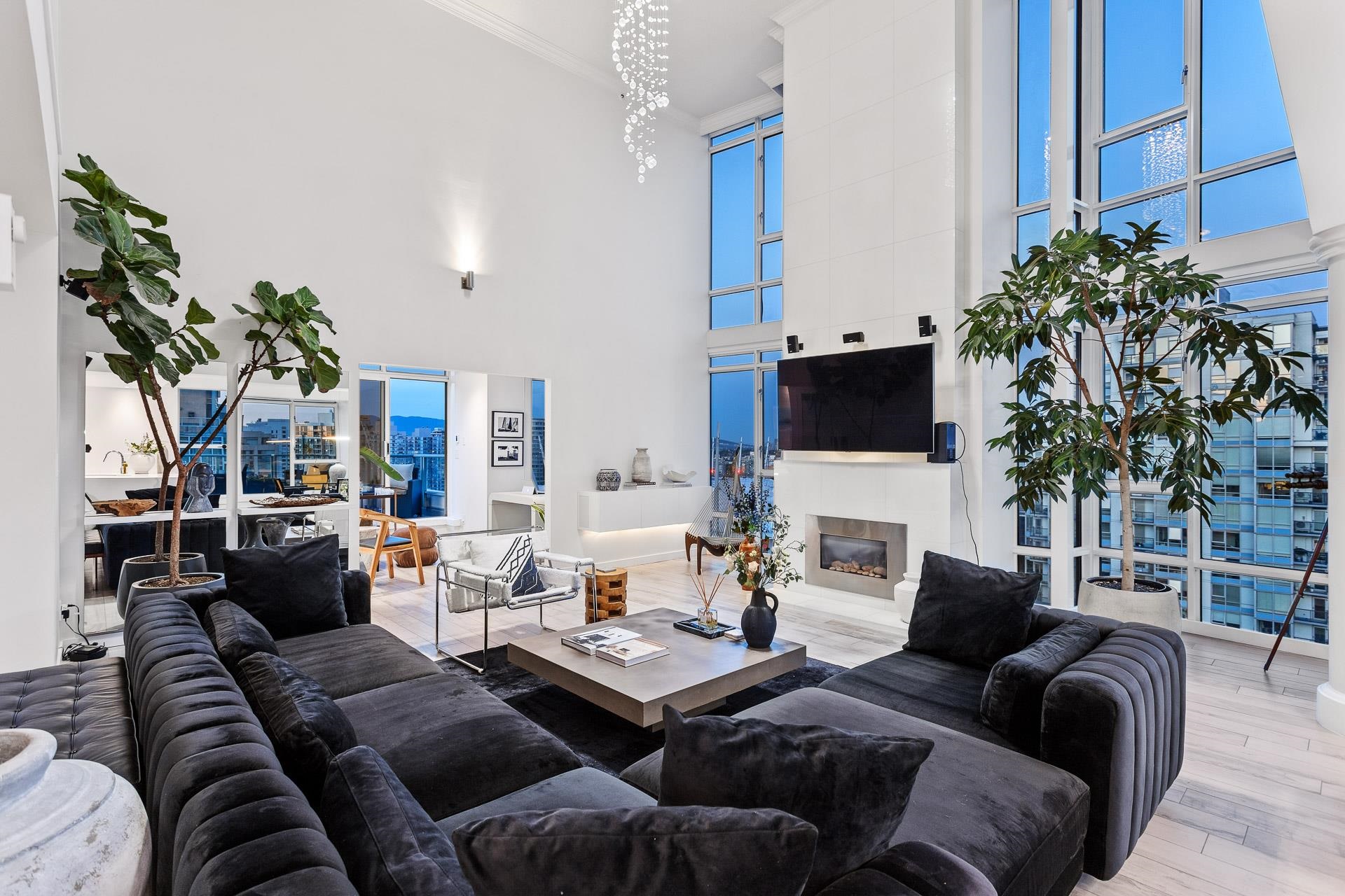 930 Cambie Street #ph1, Vancouver, BC V6B 5X6