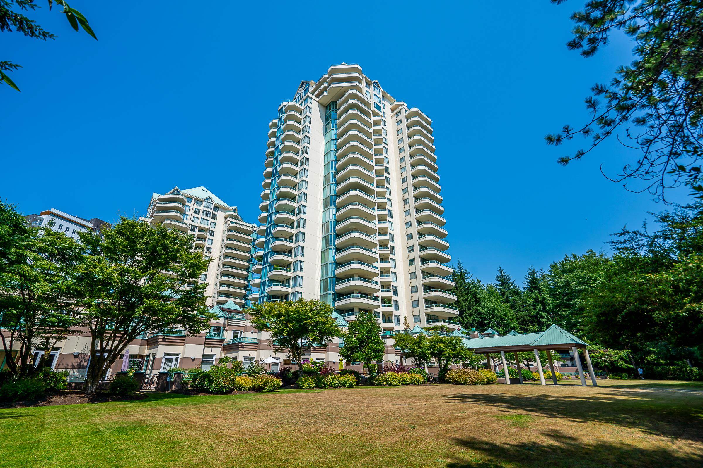 338 Taylor Way #20c, West Vancouver, BC V7T 2Y1
