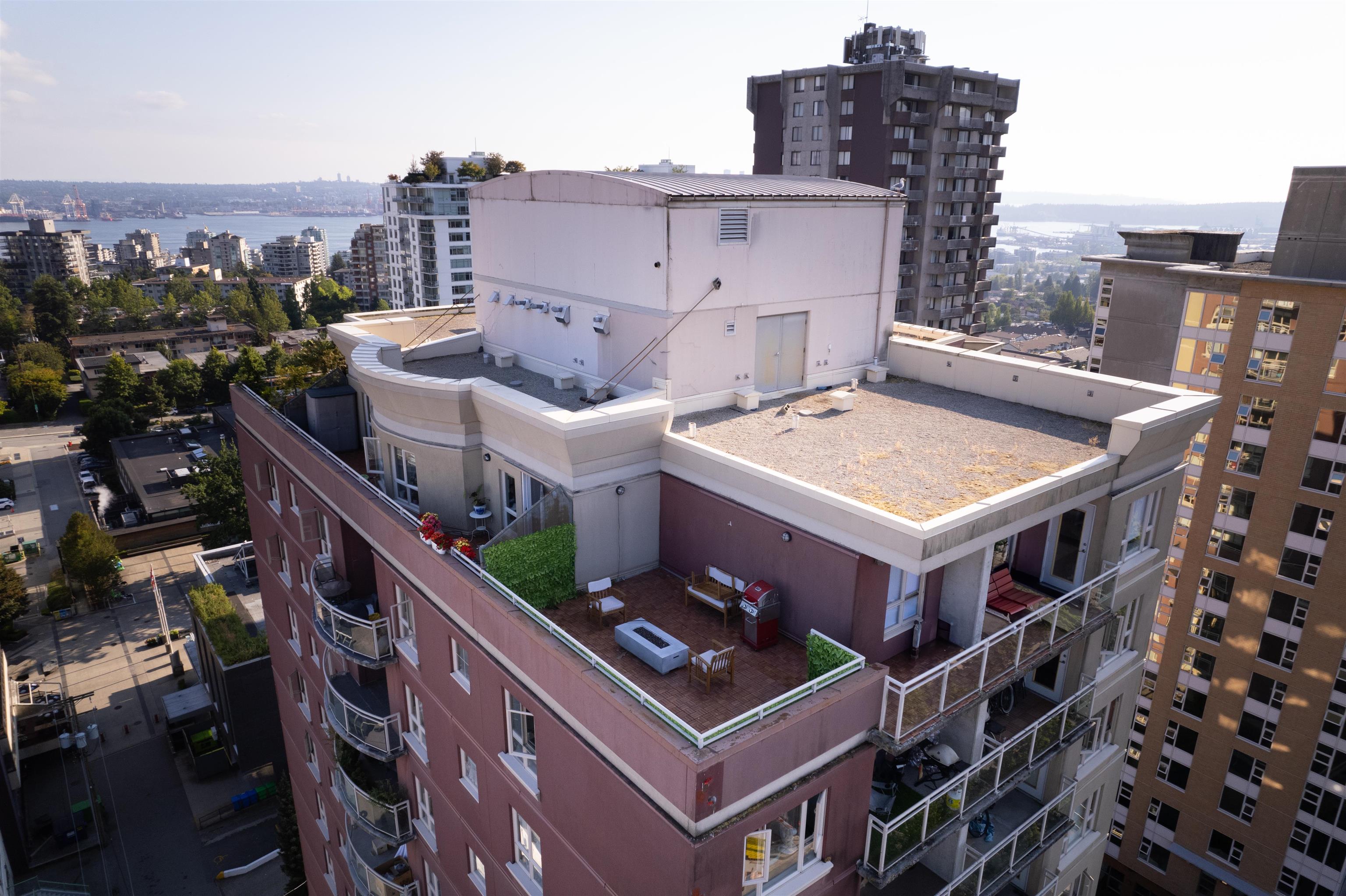 121 15th Street West #1604, North Vancouver, BC V7M 1R8