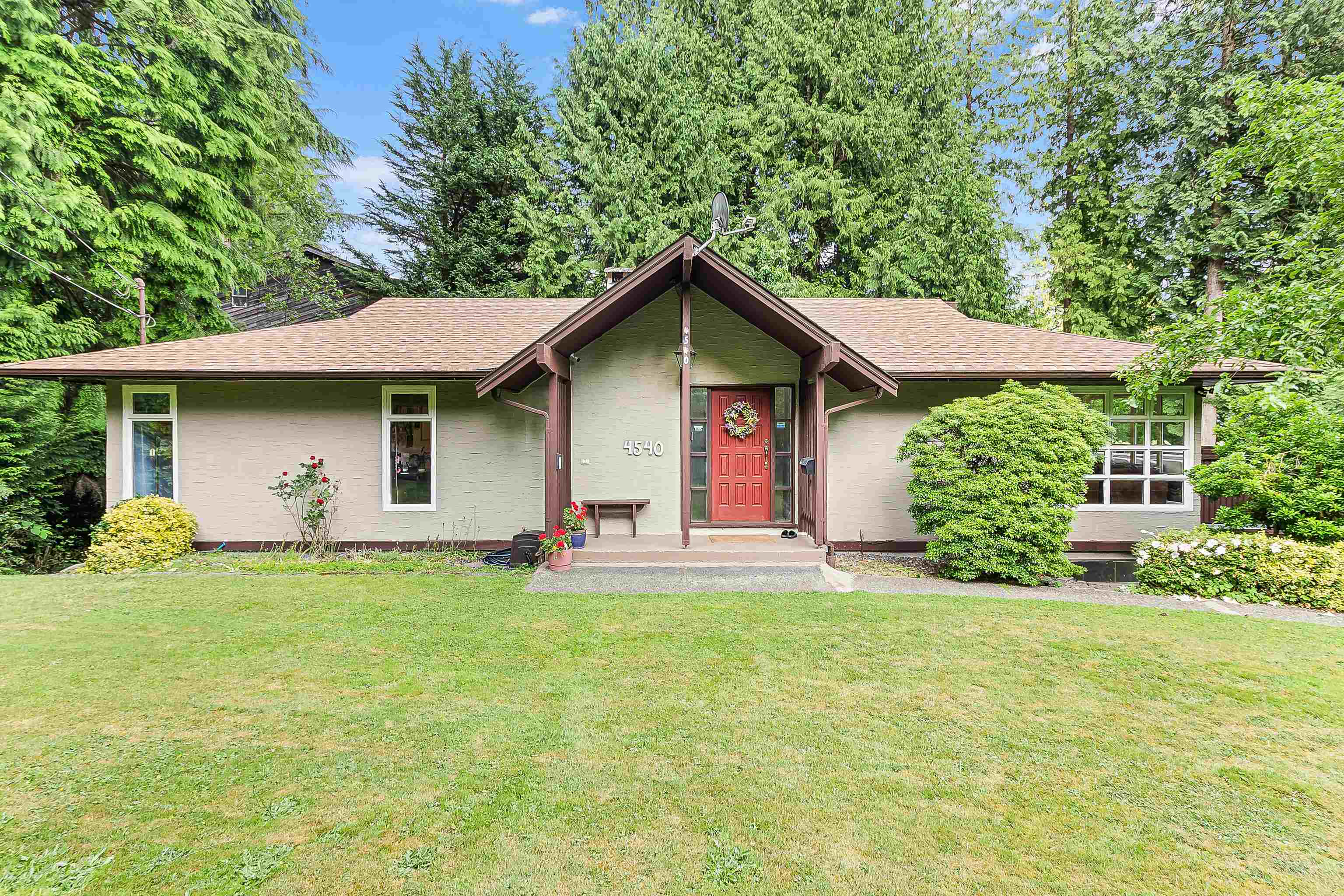 4540 Mountain Highway, North Vancouver, BC V7K 2K6
