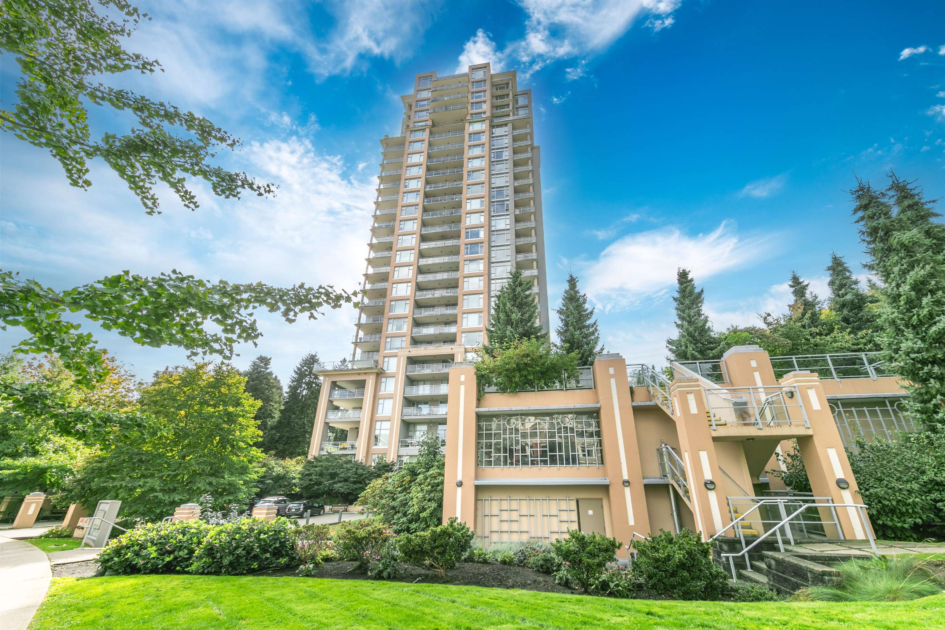 280 Ross Drive #1007, New Westminster, BC V3L 0C2