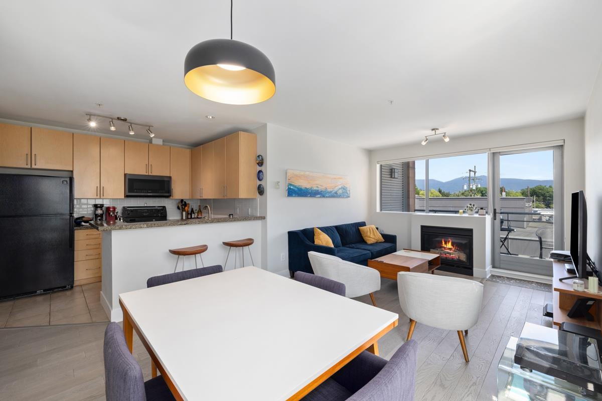 2630 Arbutus Street #301, Vancouver, BC V6J 5L8