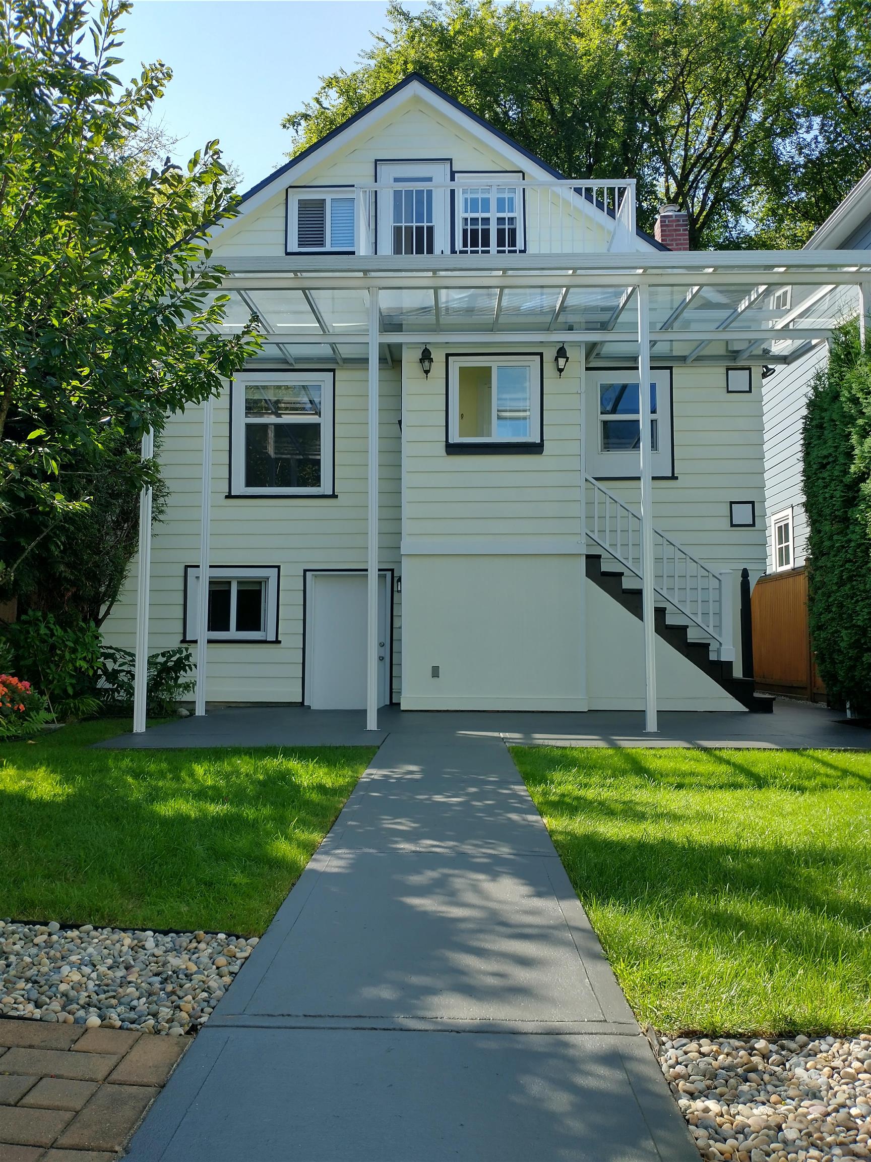 761 West 26th Avenue, Vancouver, BC V5Z 2E7