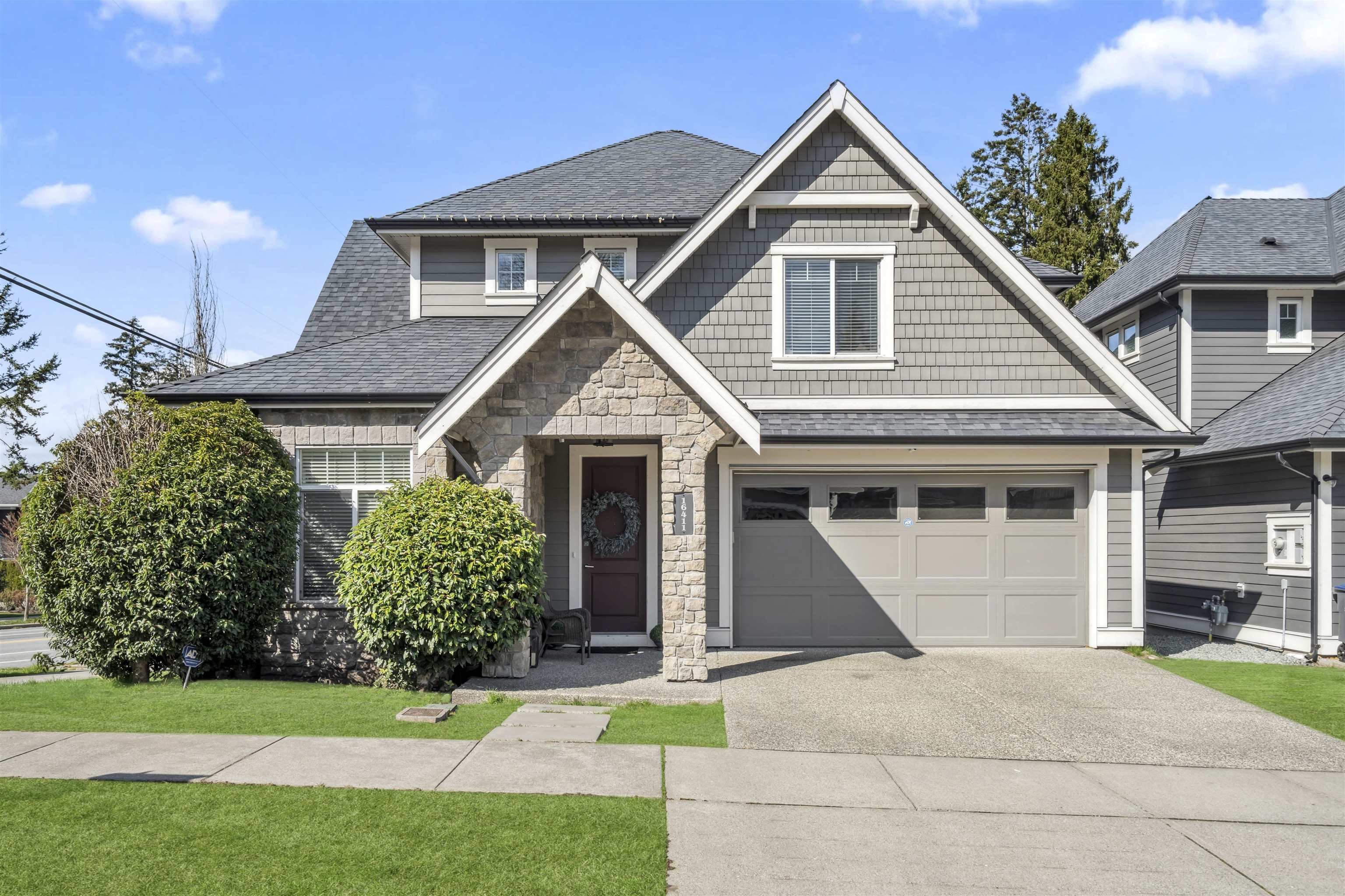 26b Avenue, Surrey, BC V3Z 0E2