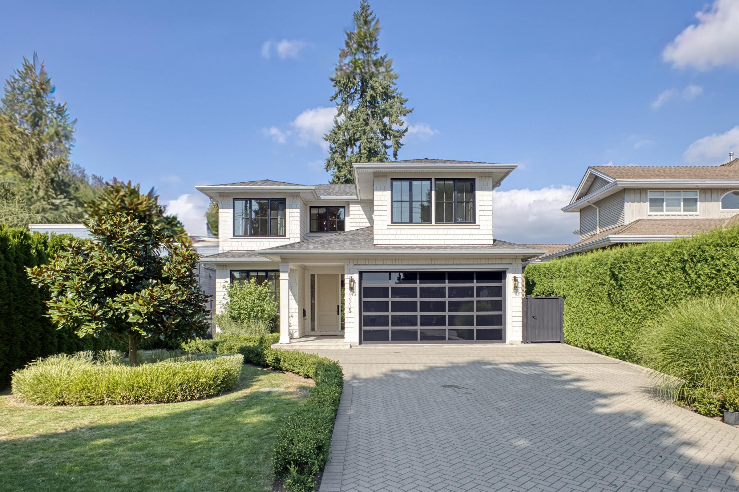 1115 Cottonwood Avenue, Coquitlam, BC V3J 2T4