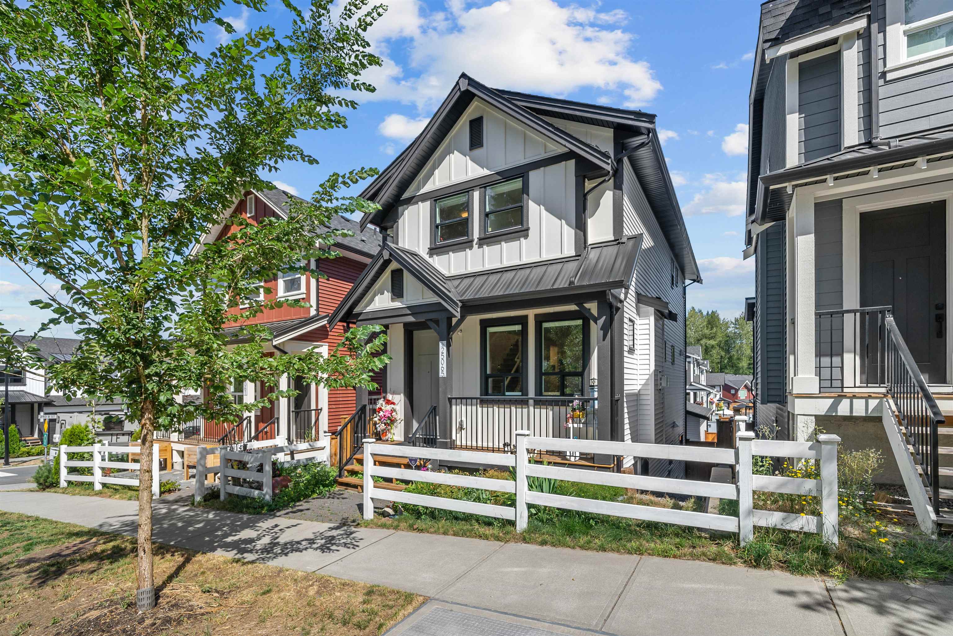112th Avenue, Maple Ridge, BC V2W 1Z6