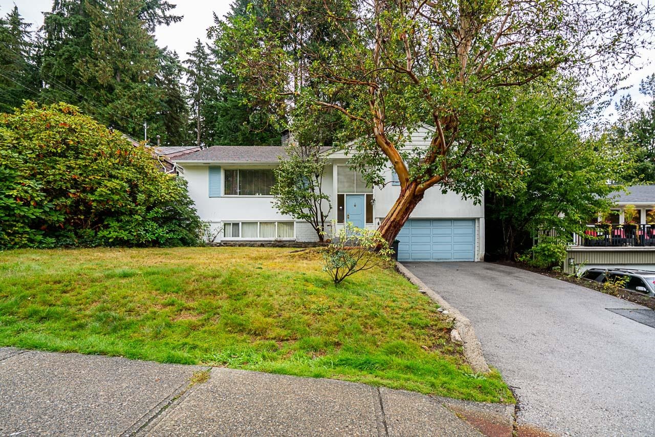 2332 Hoskins Road, North Vancouver, BC V7J 3A3