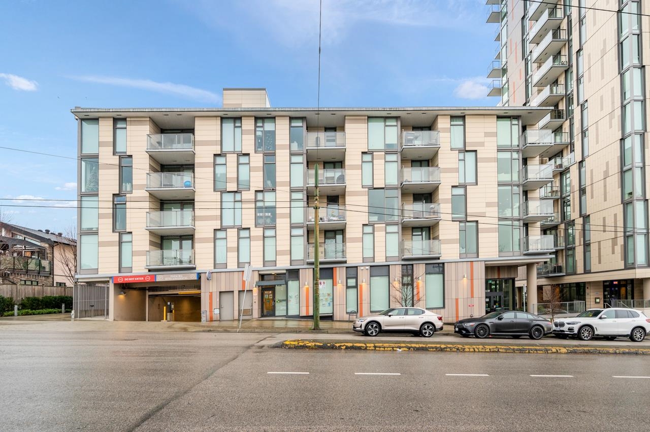 8138 Fraser Street #309, Vancouver, BC V5X 0J8