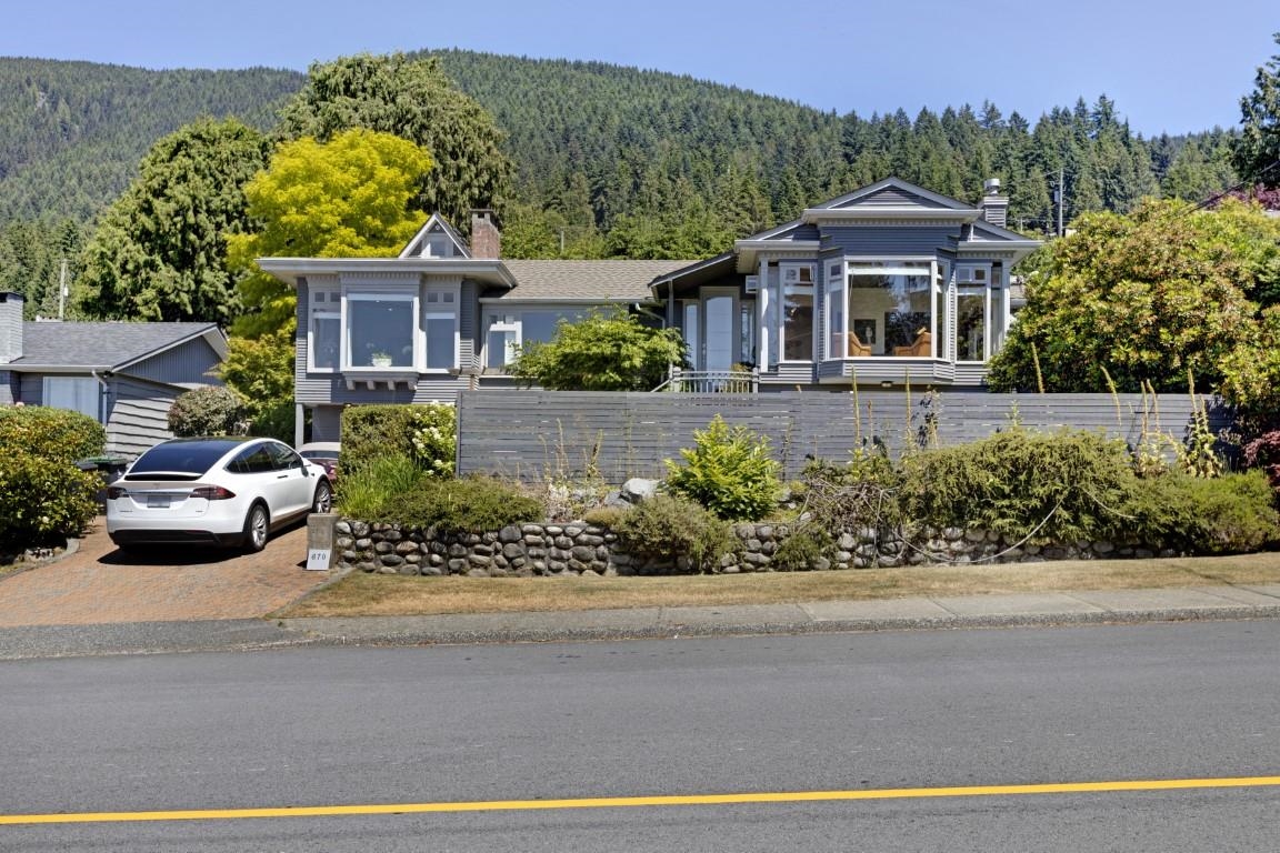 670 Montroyal Boulevard, North Vancouver, BC V7R 2G3
