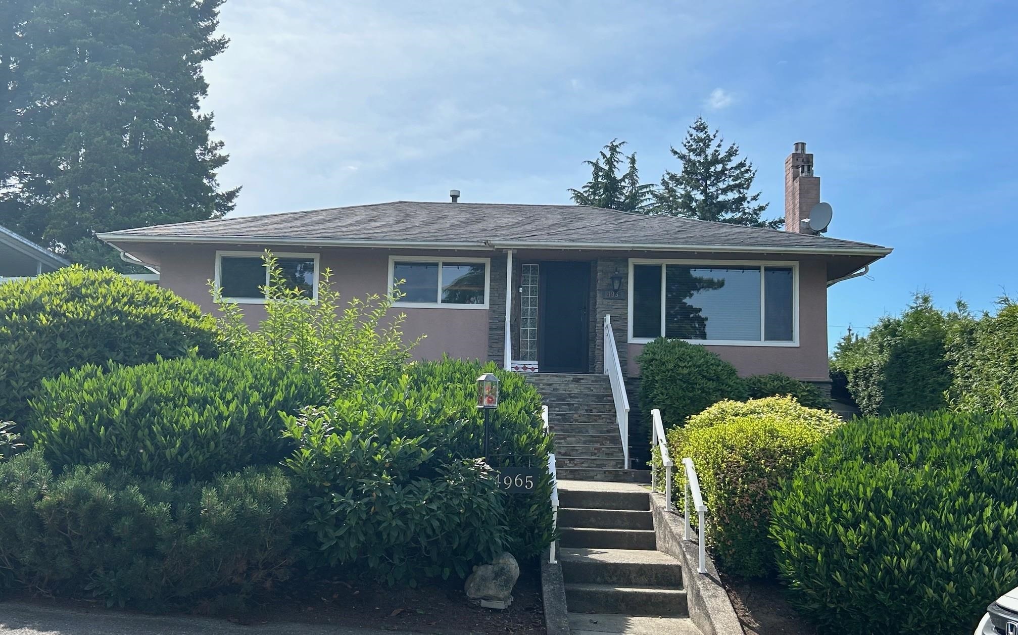 4965 Pioneer Avenue, Burnaby, BC V5G 3J5