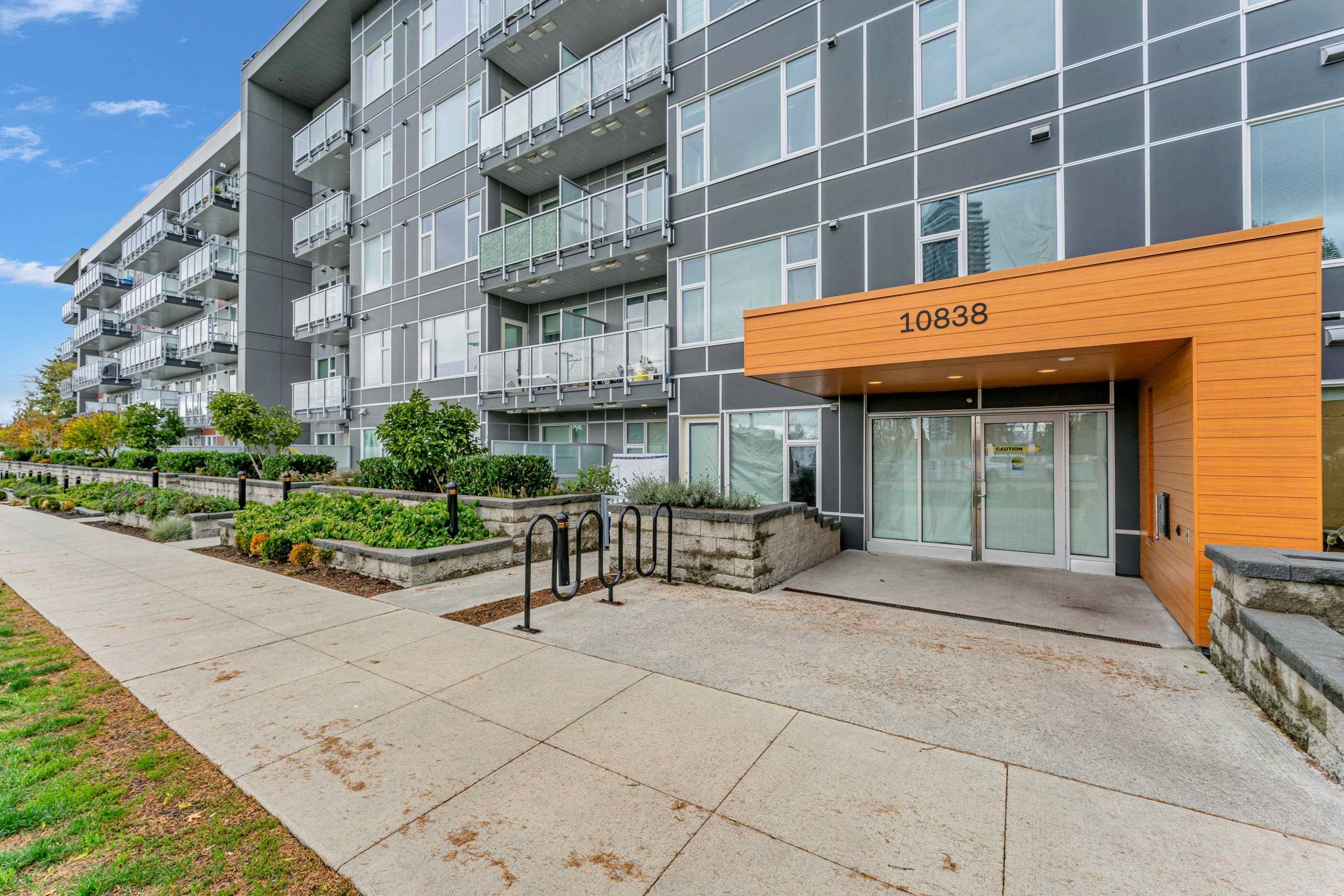 10838 Whalley Boulevard #516, Surrey, BC V3R 0G8