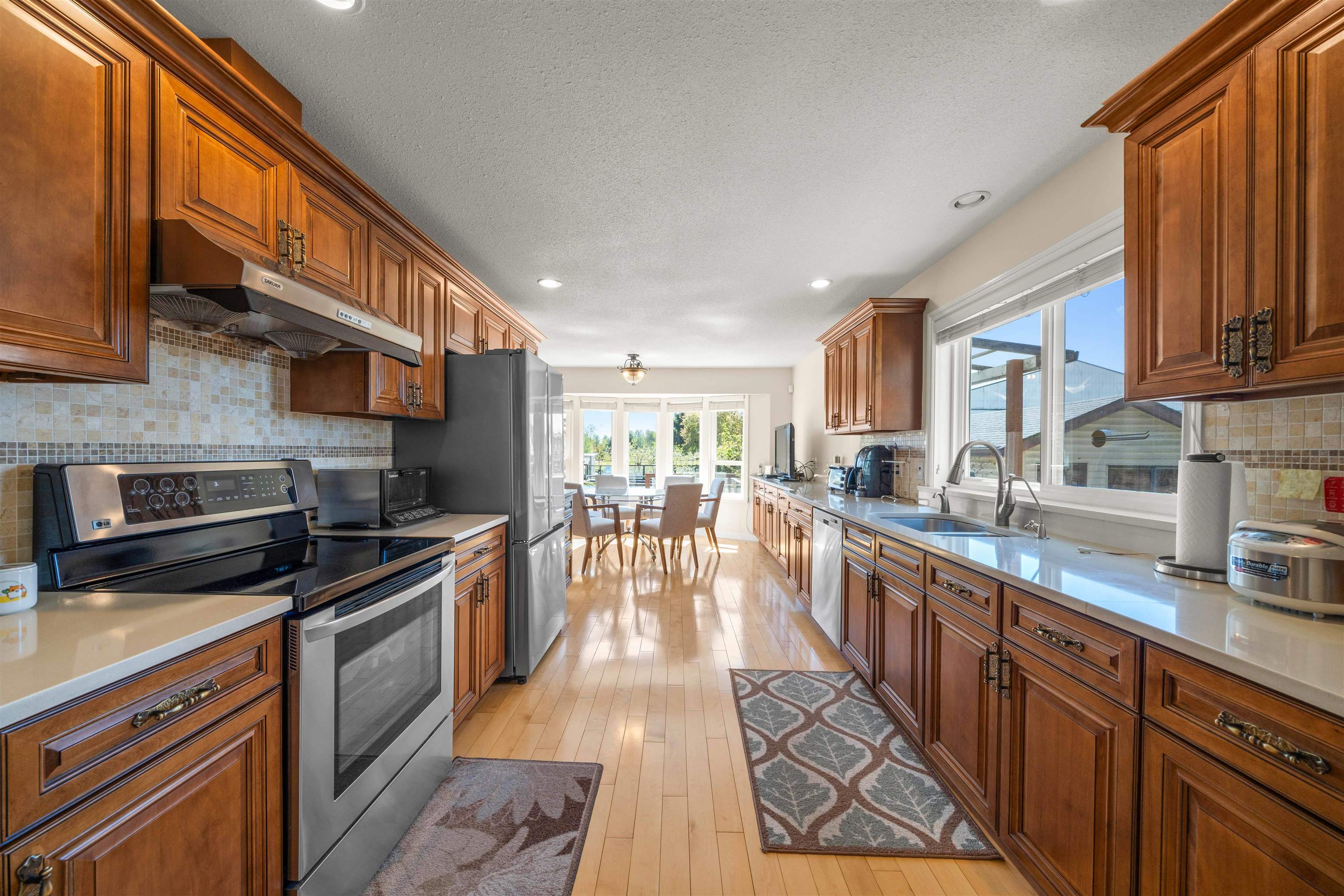 15540 Westminster Highway, Richmond, BC V6V 1A6