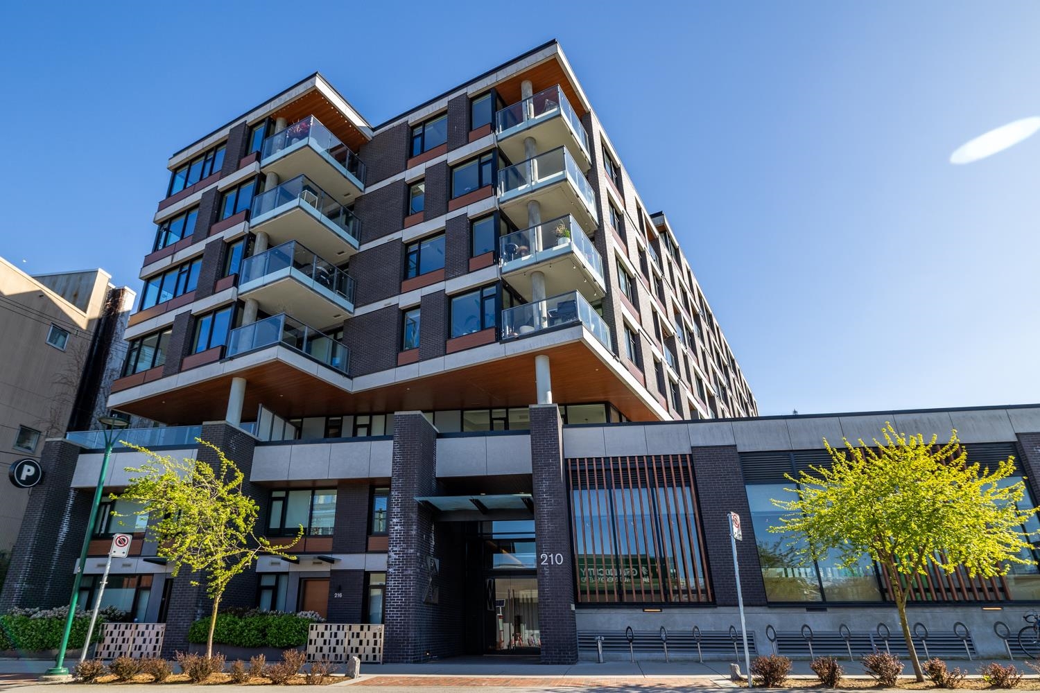 210 East 5th Avenue #706, Vancouver, BC V5T 0K1