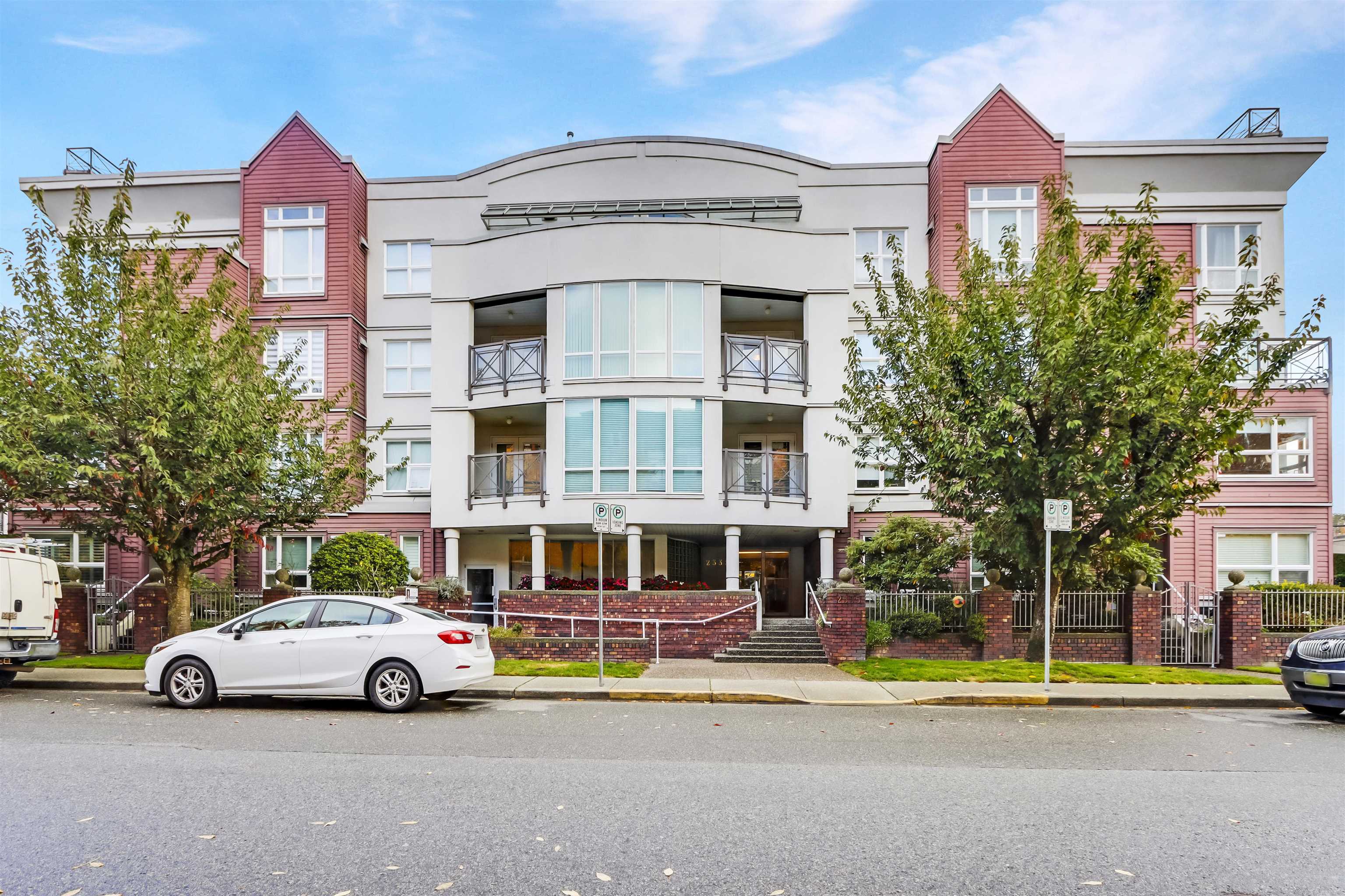 2335 Whyte Avenue #202, Port Coquitlam, BC V3C 2A3