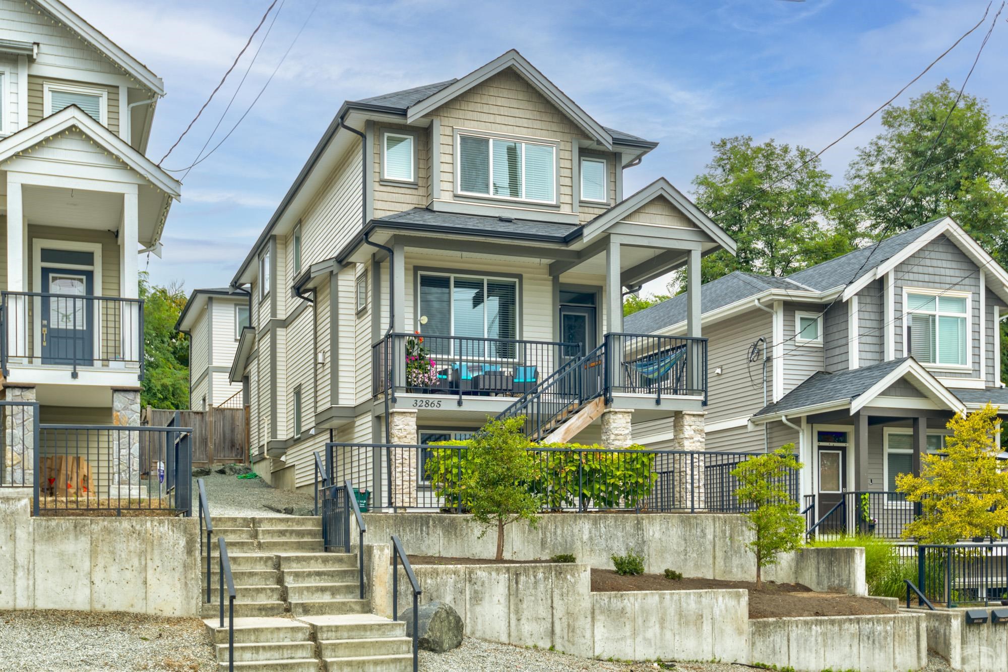 3rd Avenue, Mission, BC V2V 1M9