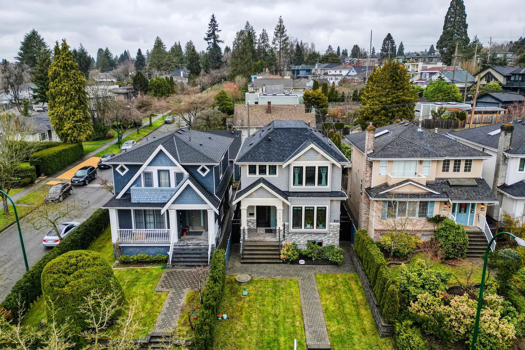 1895 West 60th Avenue, Vancouver, BC V6P 2A8