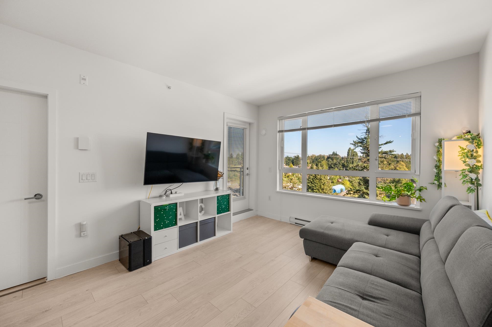 10603 140 Street #614, Surrey, BC V3T 0M8
