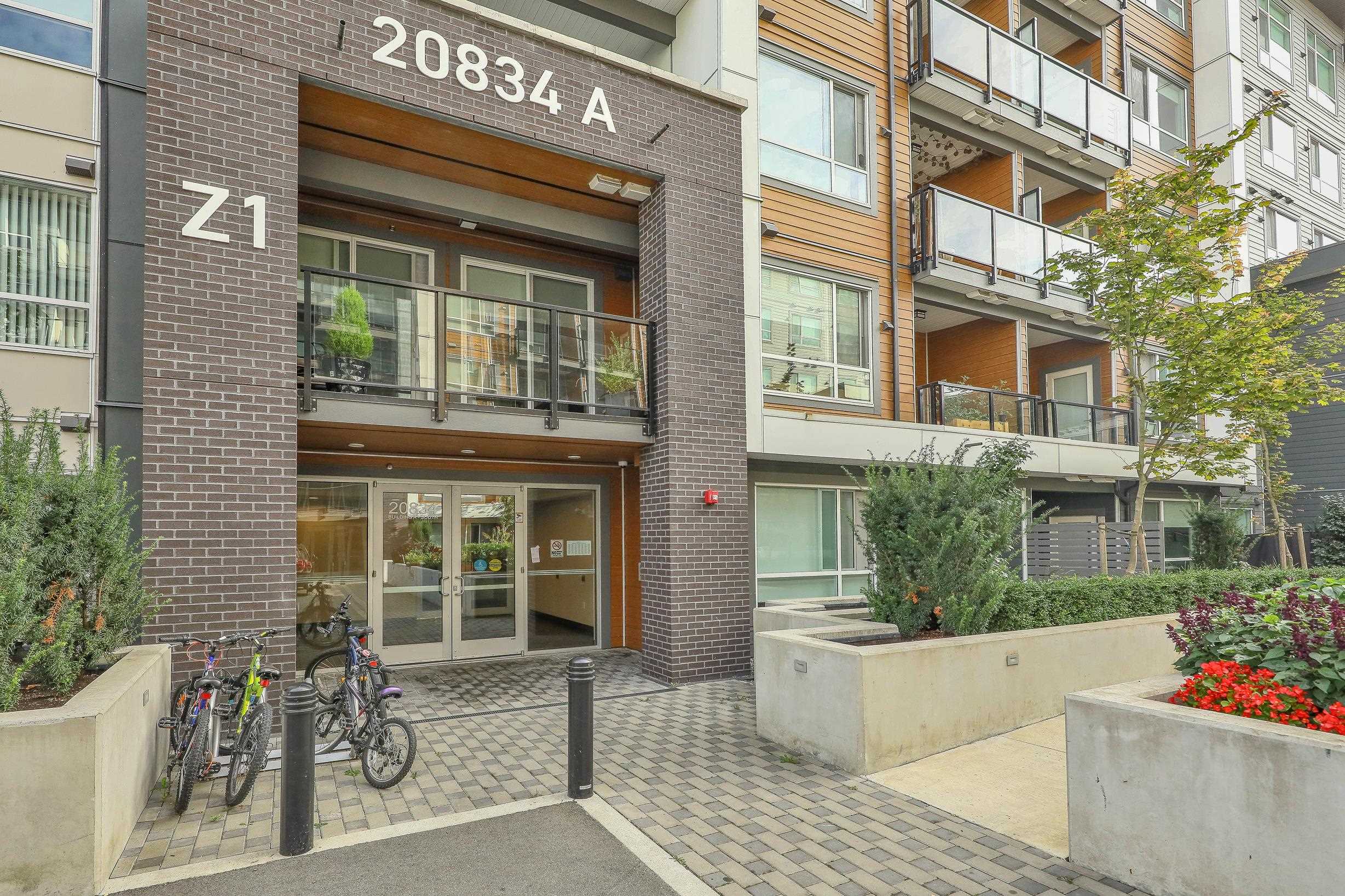20834 80 Avenue #a204, Langley, BC V2Y 2C8