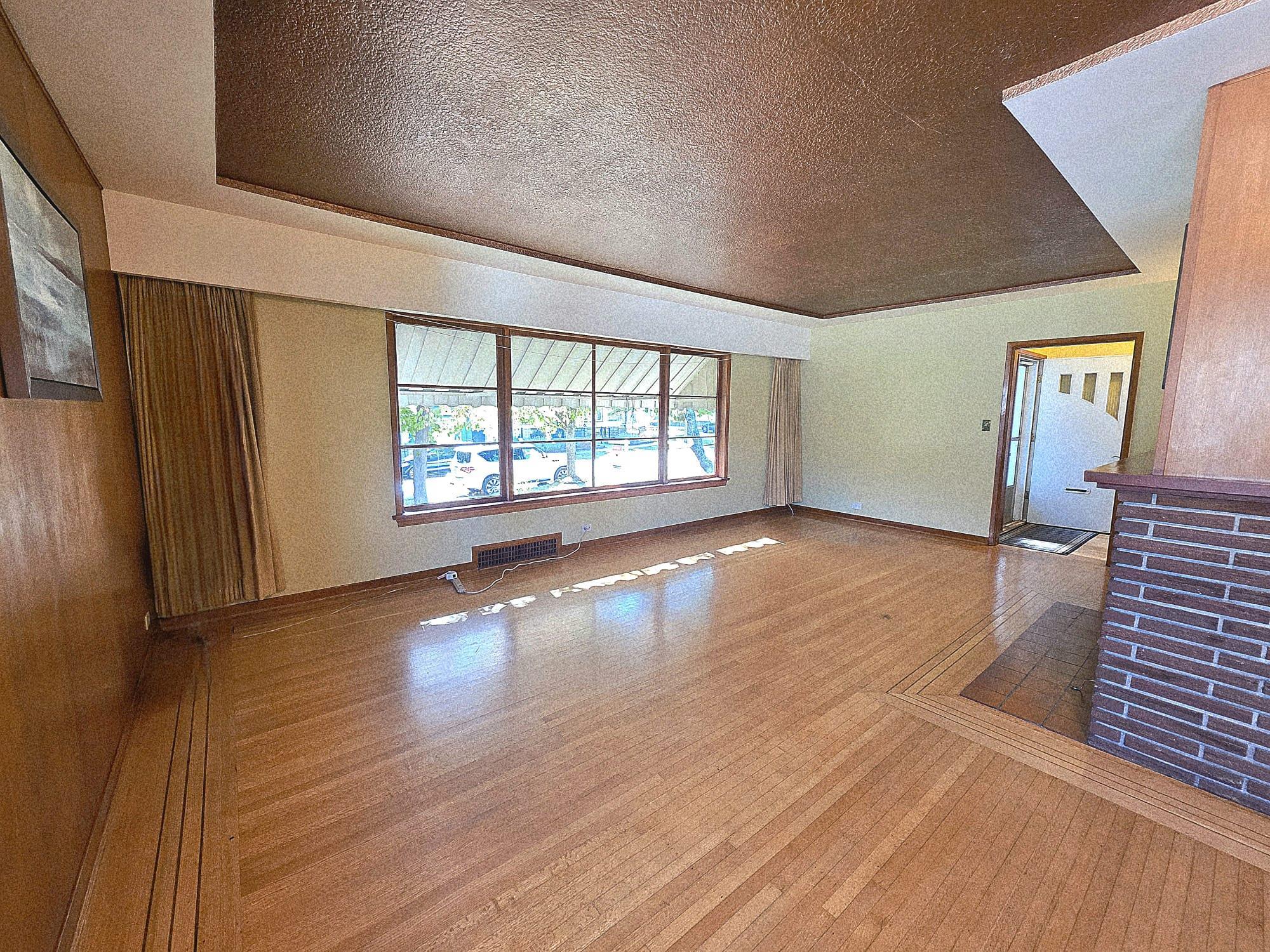 2725 East 52nd Avenue, Vancouver, BC V5S 1S9