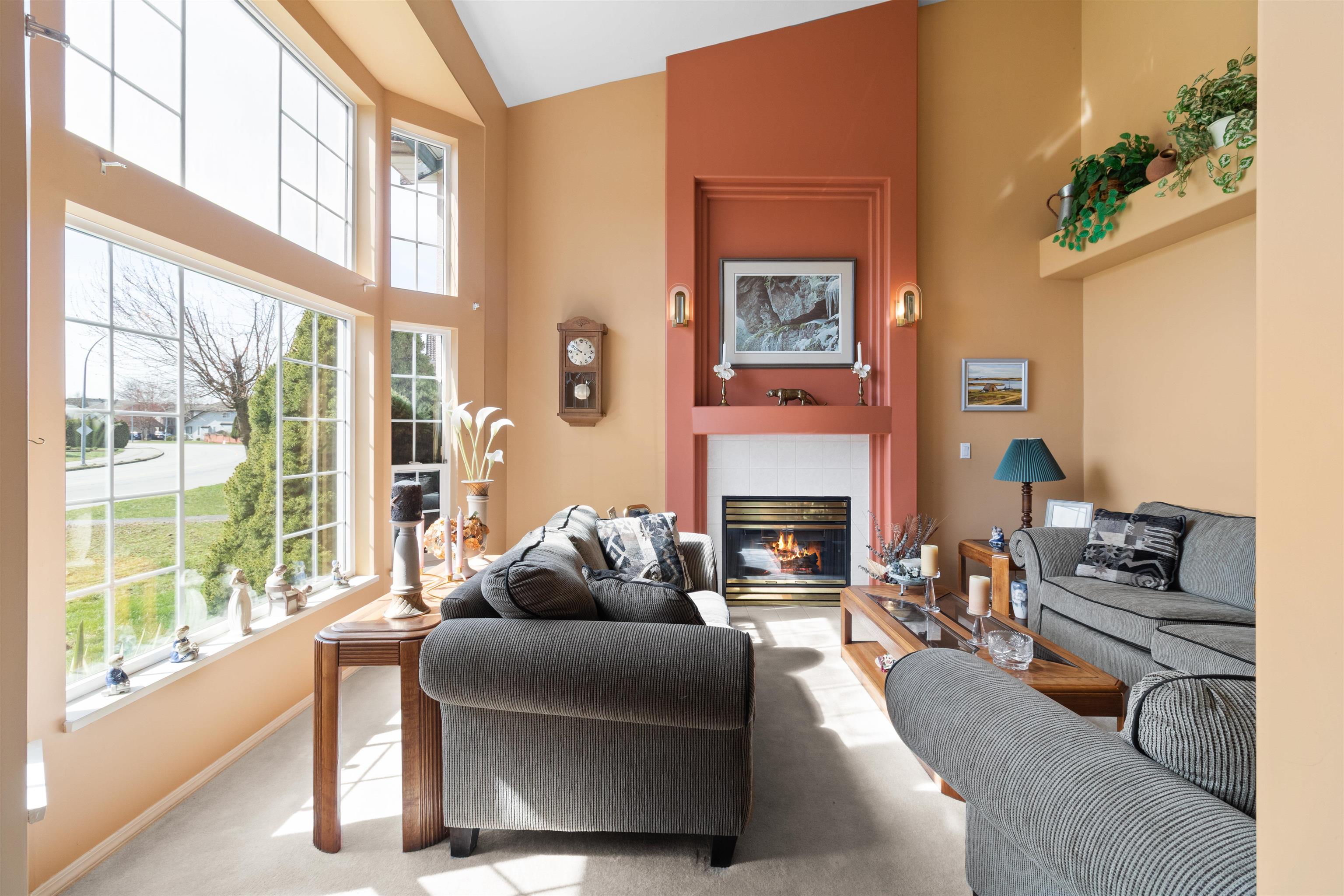 939 Riverside Drive, Port Coquitlam, BC V3B 7T6