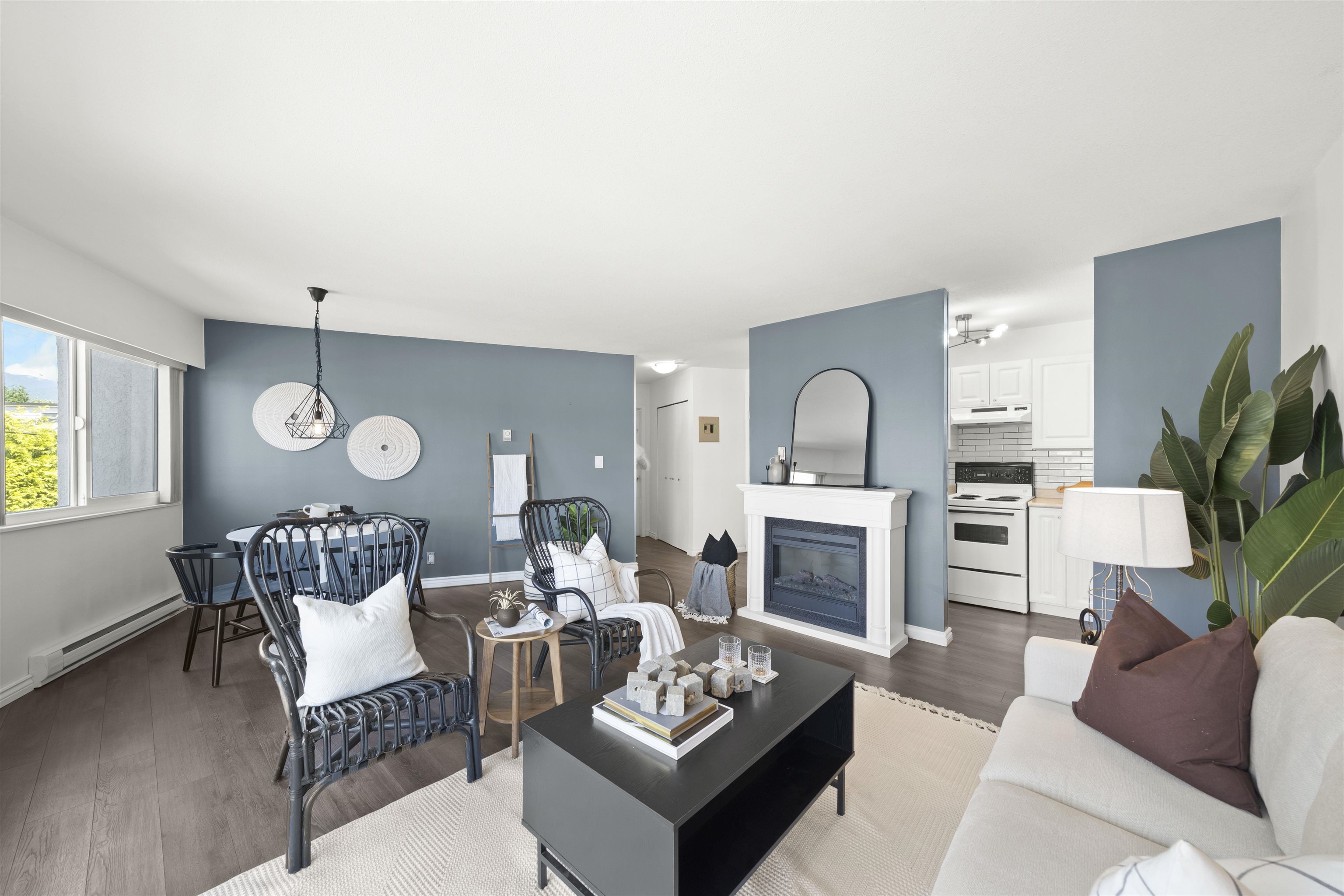 2244 Mcgill Street #203, Vancouver, BC V5L 1C4