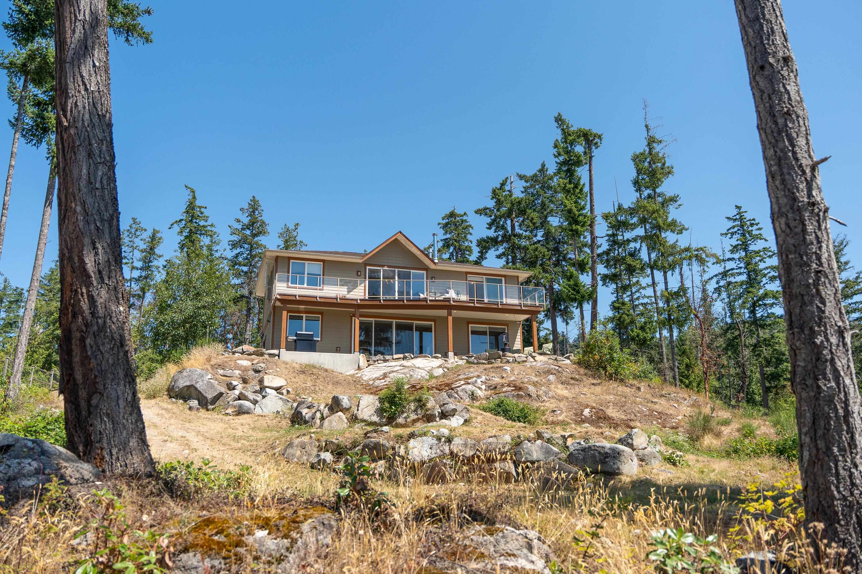10825 Wood Bay Rdg Rd, Halfmoon Bay, BC V7Z 1B8