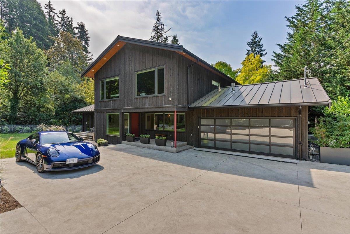 5664 Marine Drive, West Vancouver, BC V7W 2R6