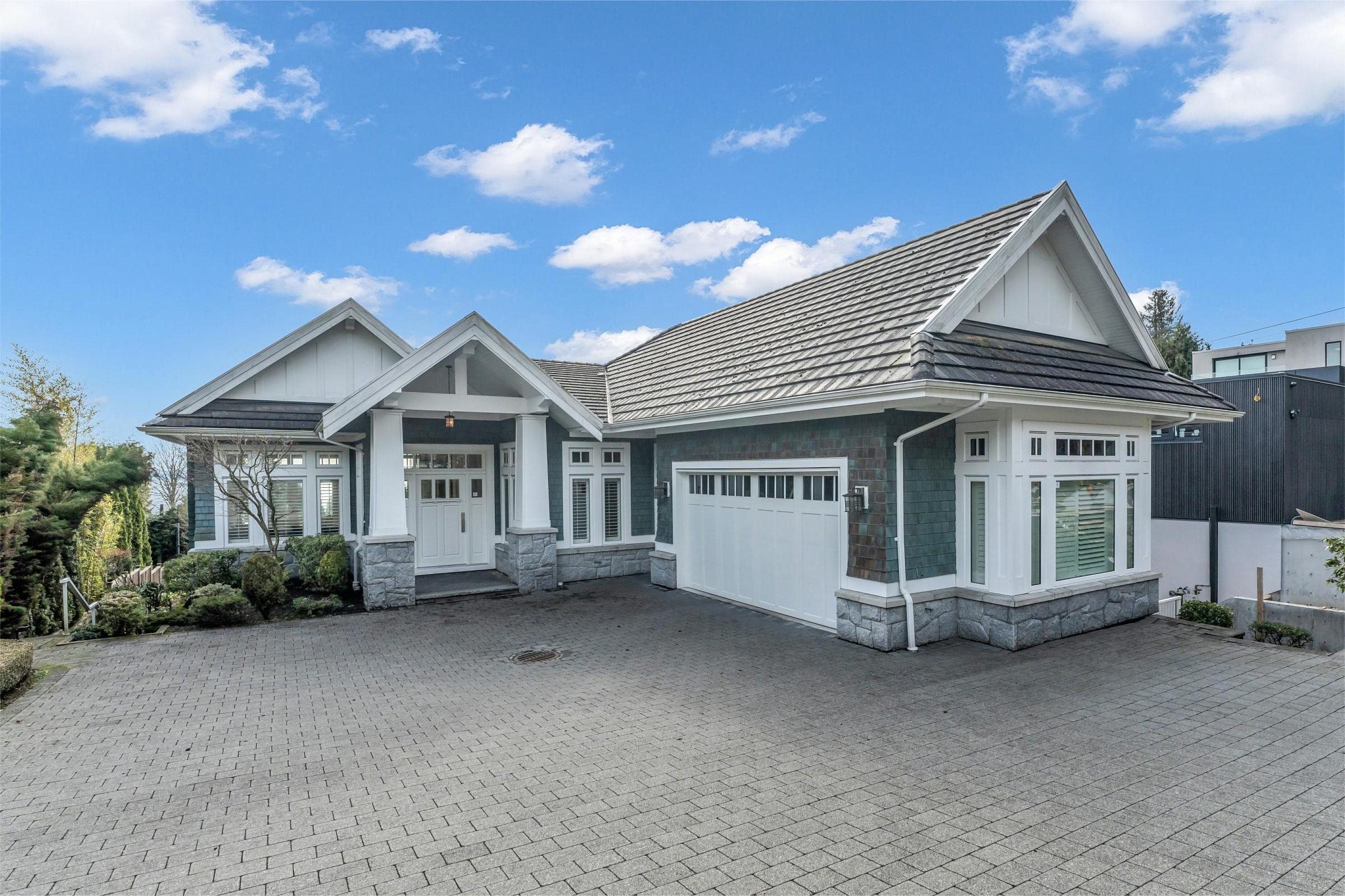 2478 Ottawa Avenue, West Vancouver, BC V7V 2T1