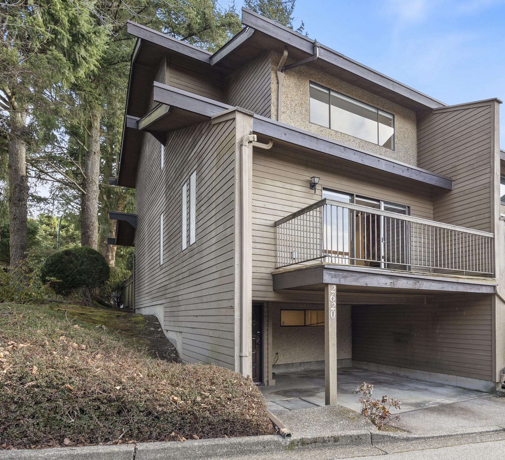 2620 Moorcroft Court, Burnaby, BC V5B 4R2