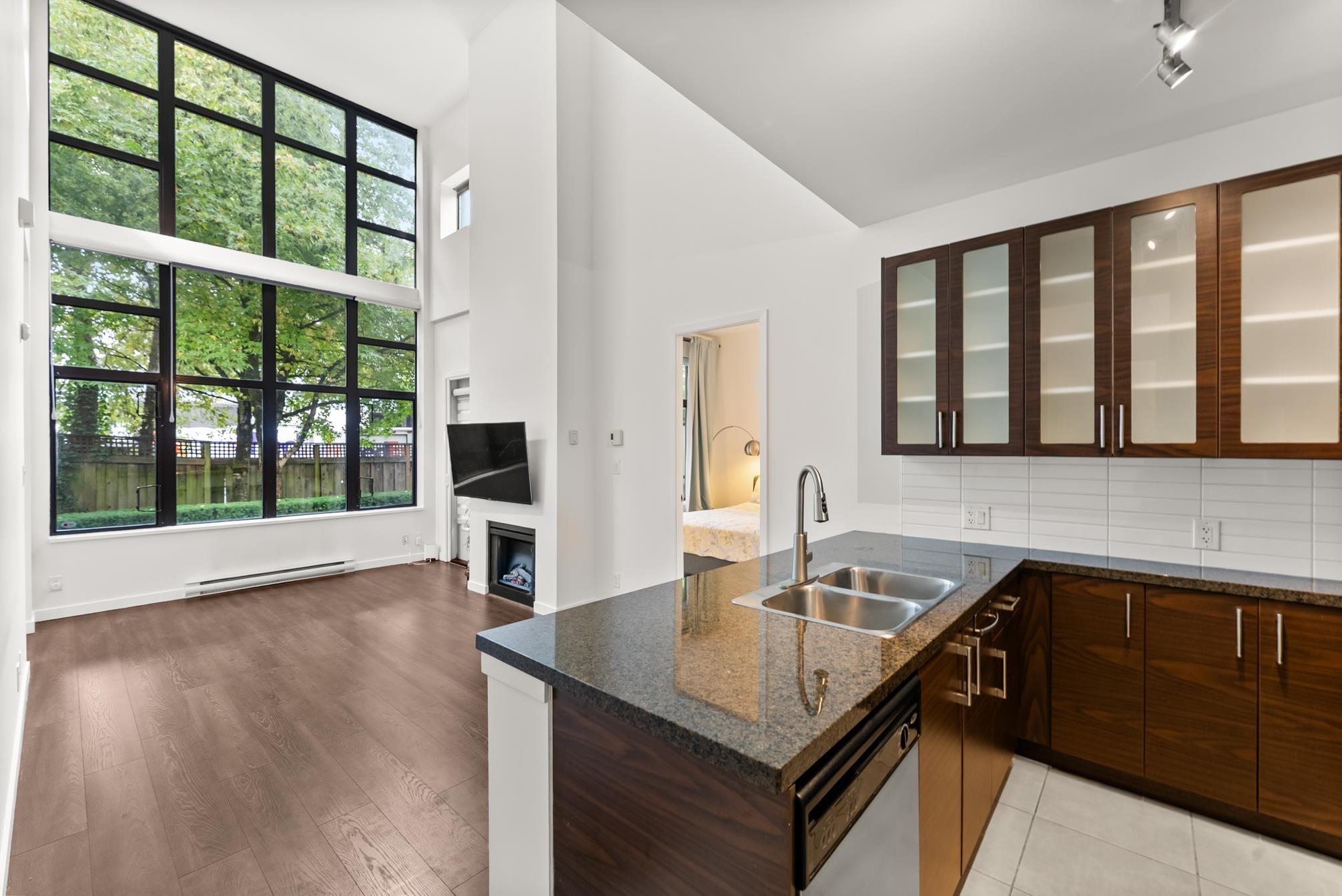 2355 Madison Avenue #th4, Burnaby, BC V5C 0B3