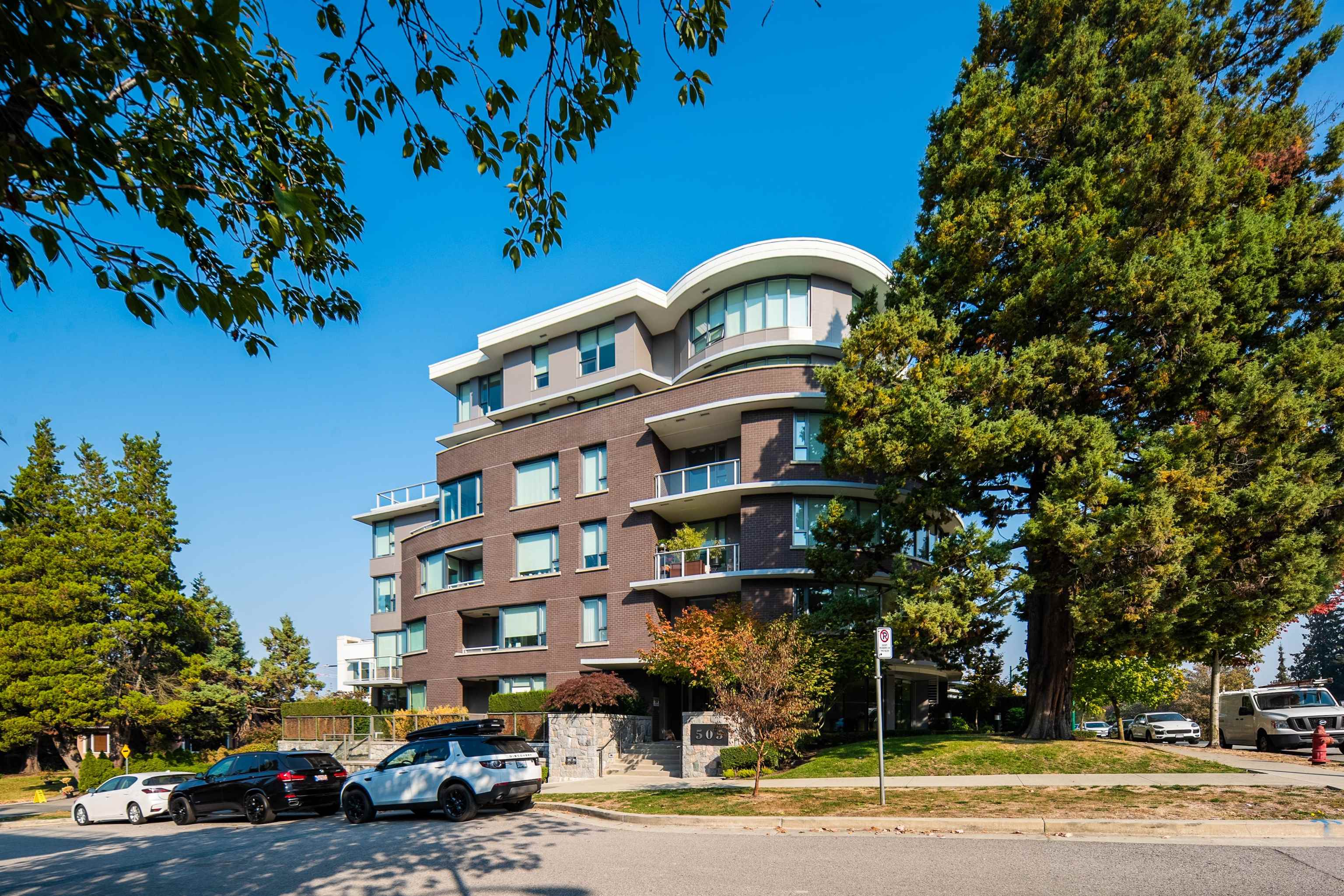 505 West 30th Avenue #207, Vancouver, BC V5Z 0G4