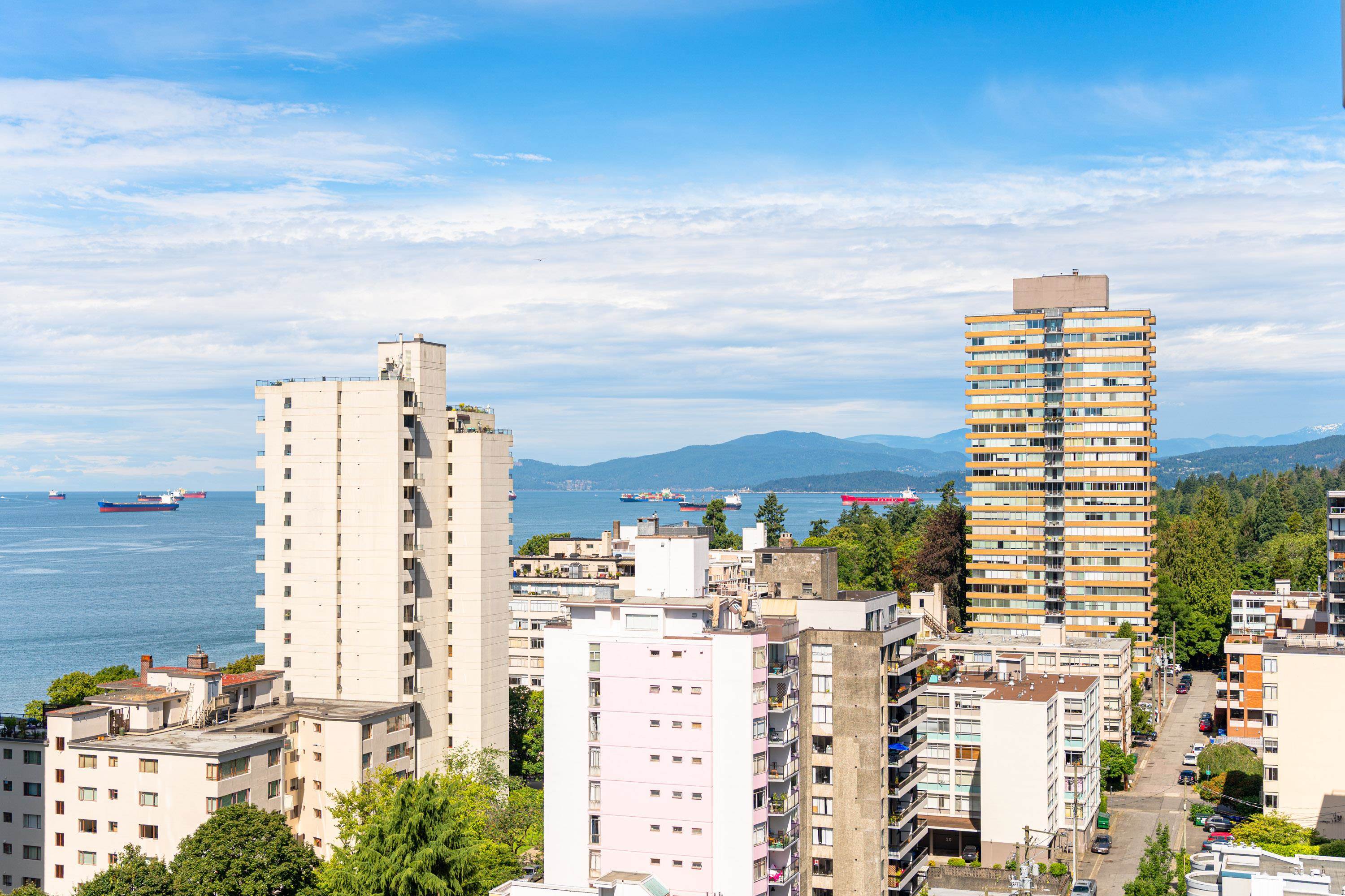 1850 Comox Street #1603, Vancouver, BC V6G 1R3