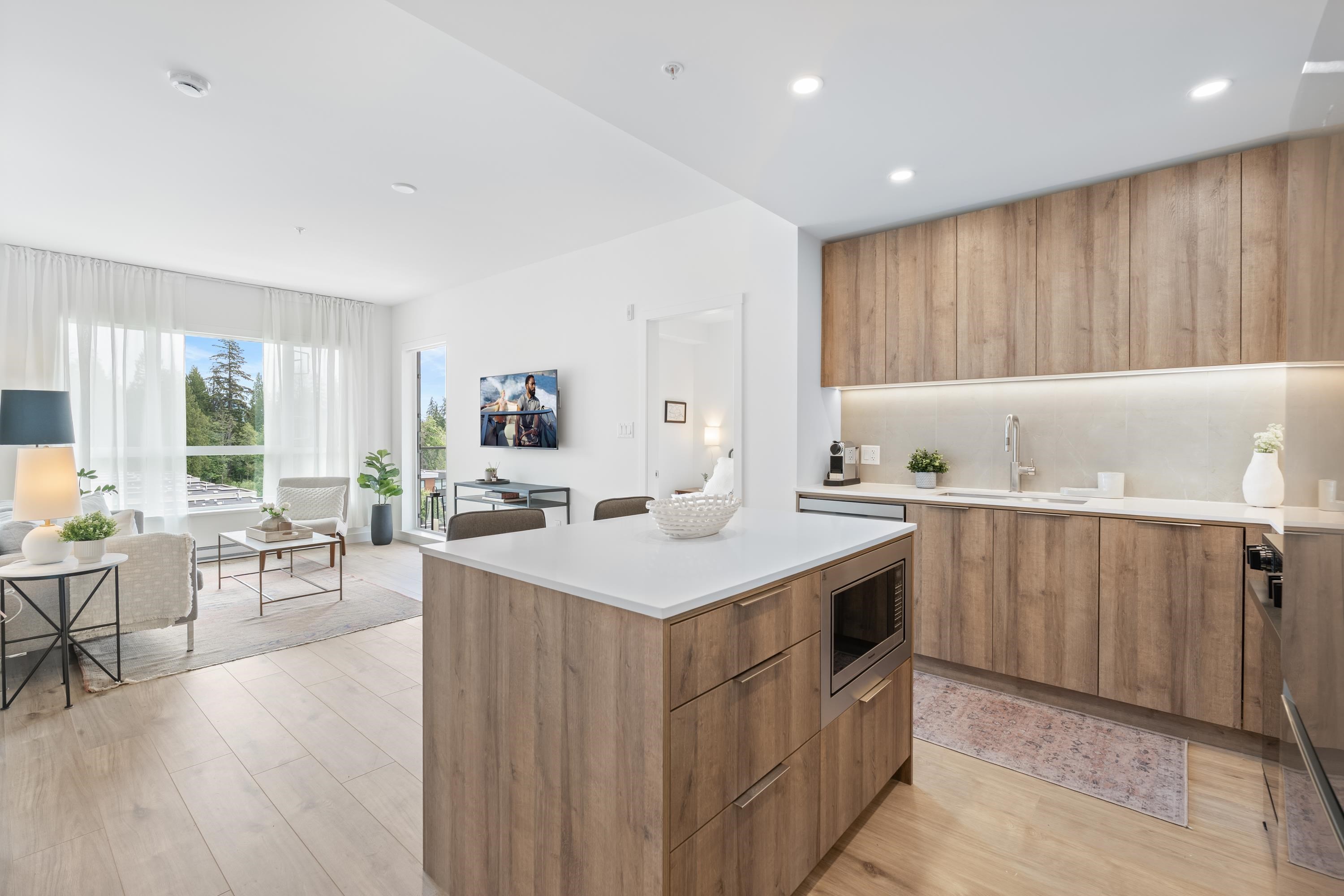 3596 Malsum Dr #518, North Vancouver, BC V7G 0B5