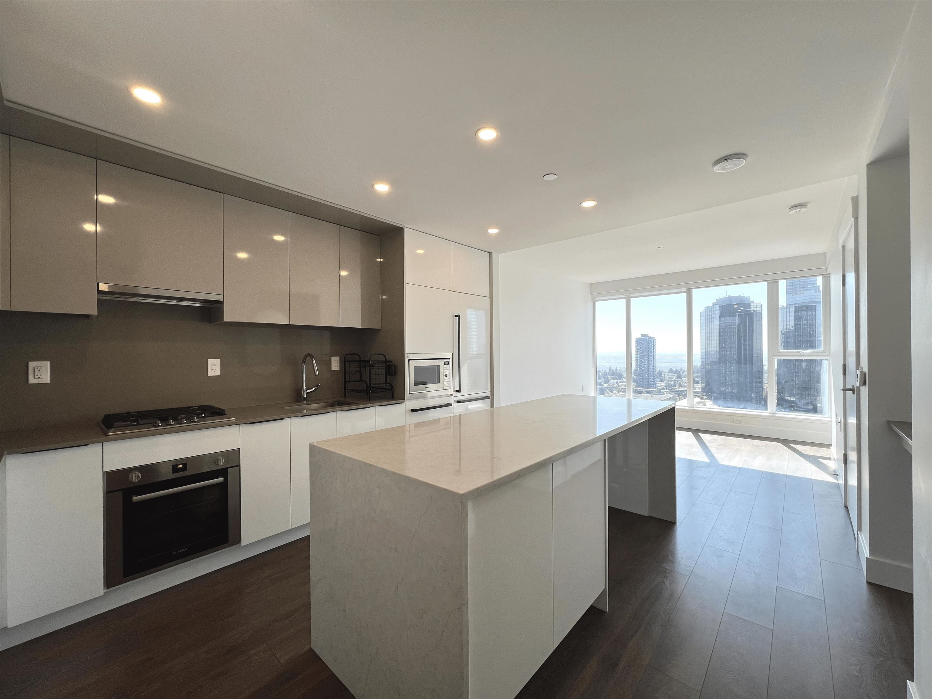 4711 Hazel Street #2403, Burnaby, BC V5H 0J9