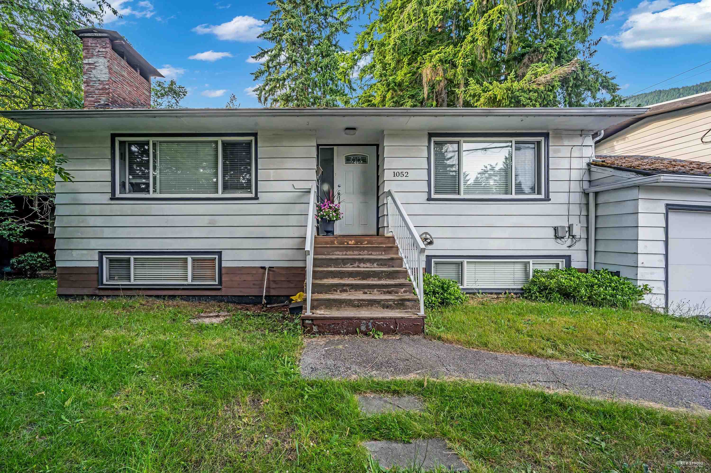 1052 Montroyal Boulevard, North Vancouver, BC V7R 2H4